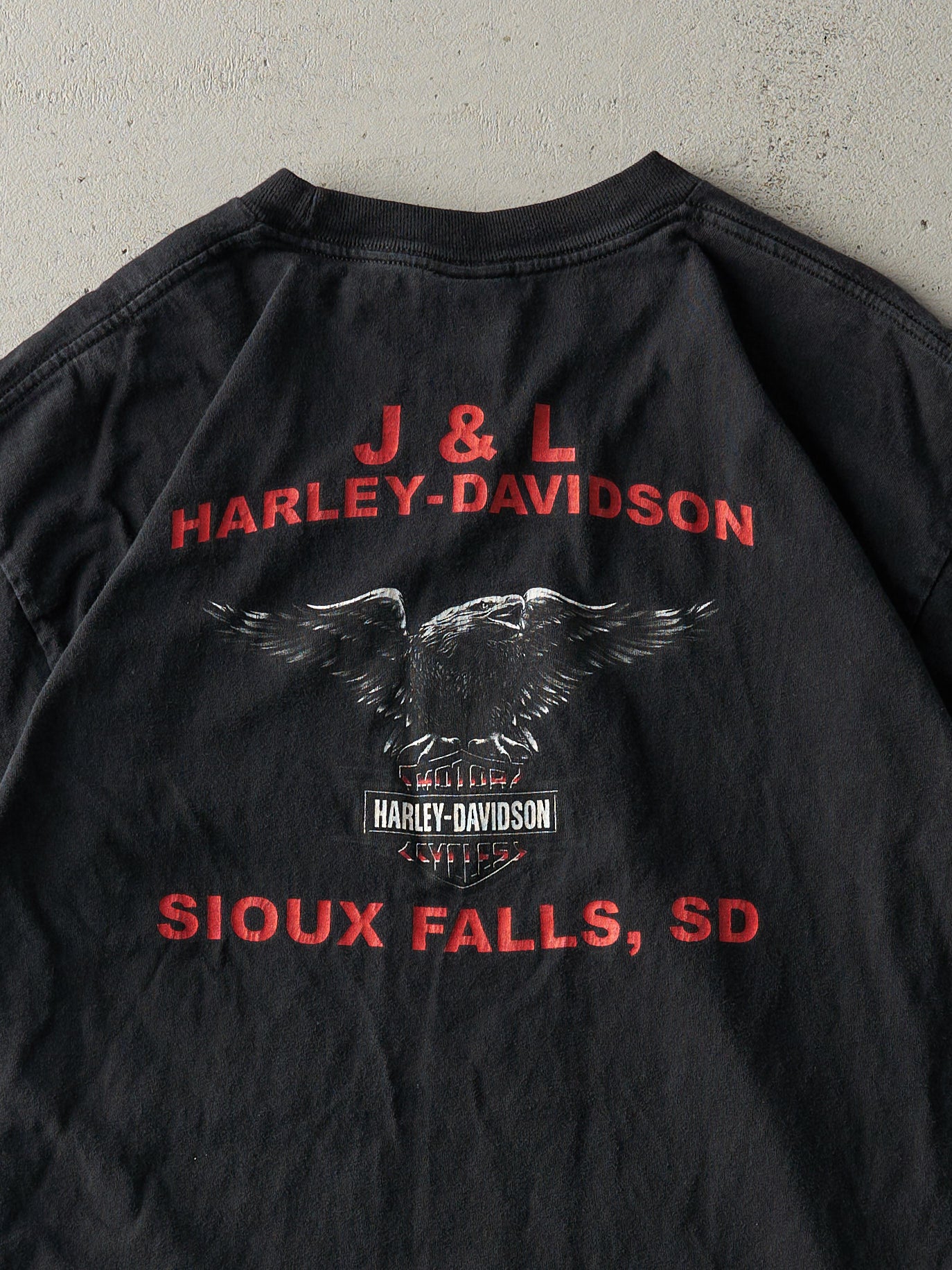 Vintage 04' Black Sioux Falls, SD Harley Davidson Tee (M/L)
