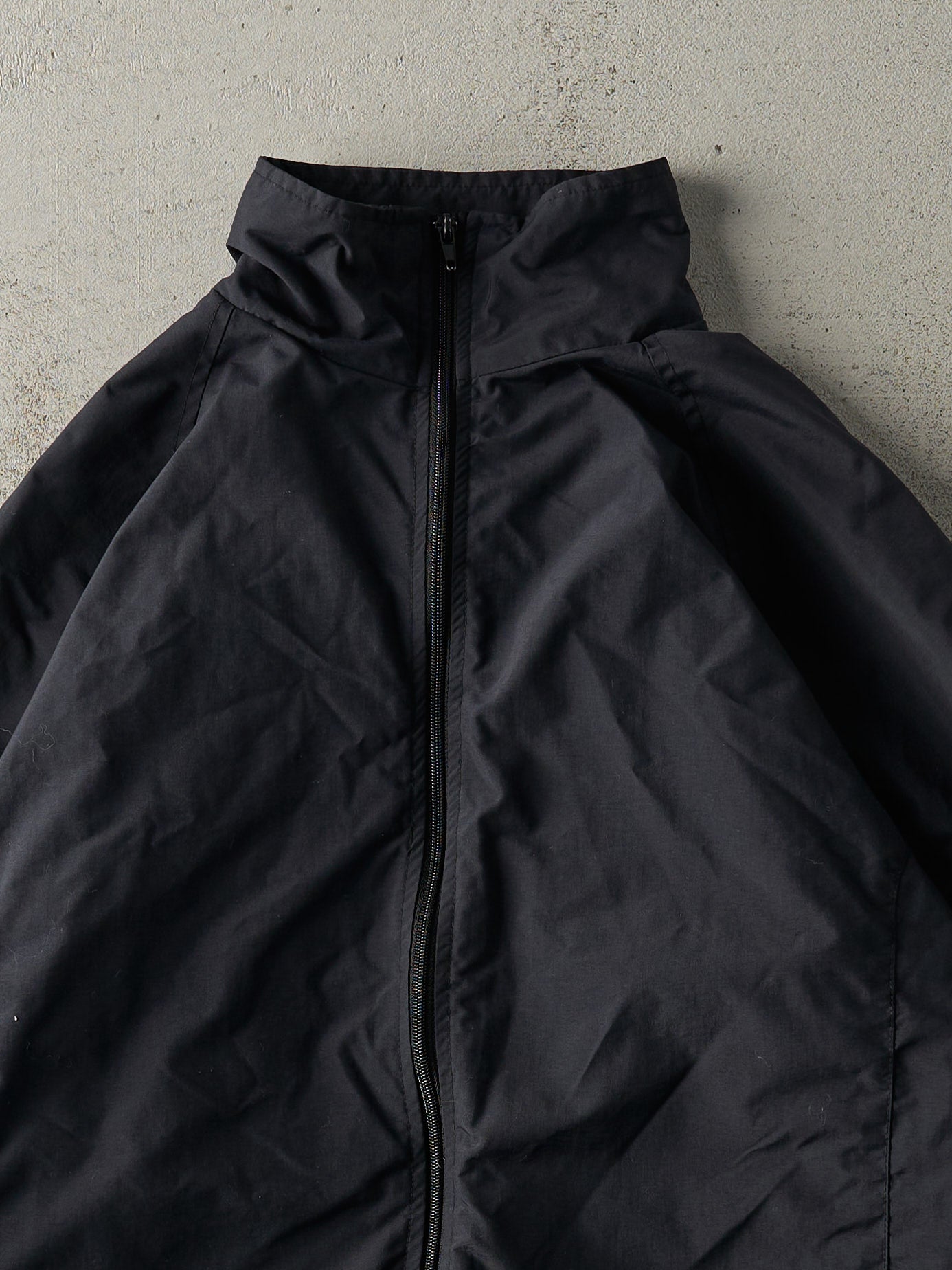 Vintage Y2K Black Russell Athletic Black Zip Up Windbreaker Jacket (L/XL)