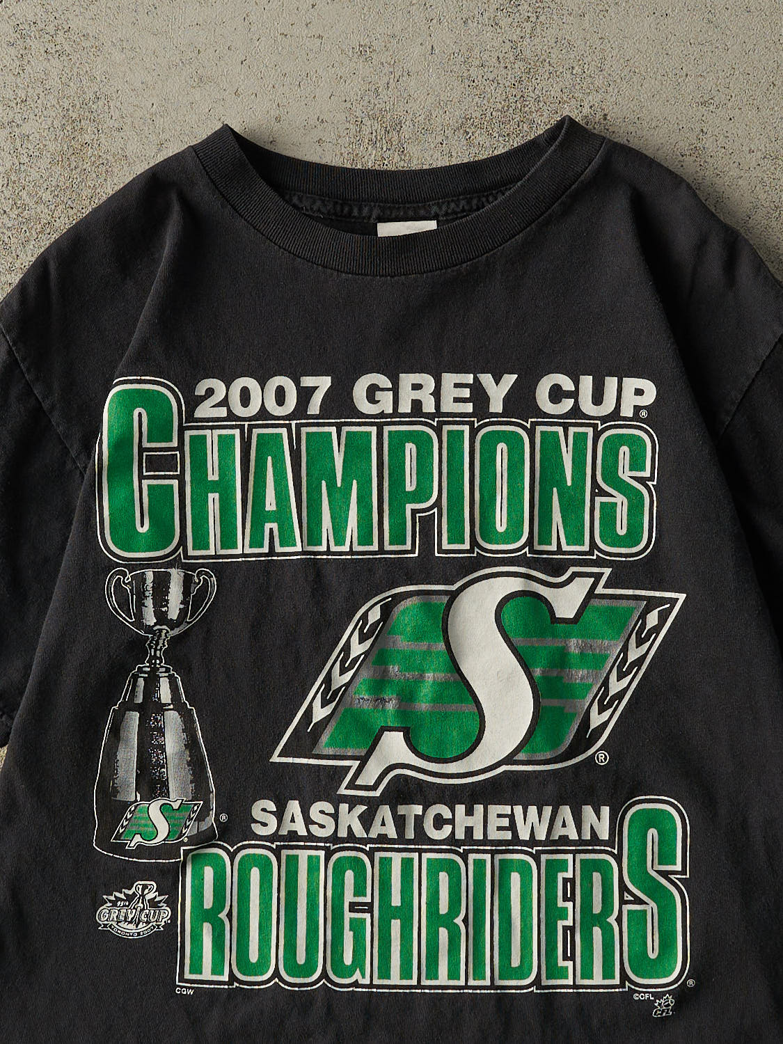Vintage 07' Black Saskatchewan Rough Riders CFL Grey Cup Champions Tee (S/M)