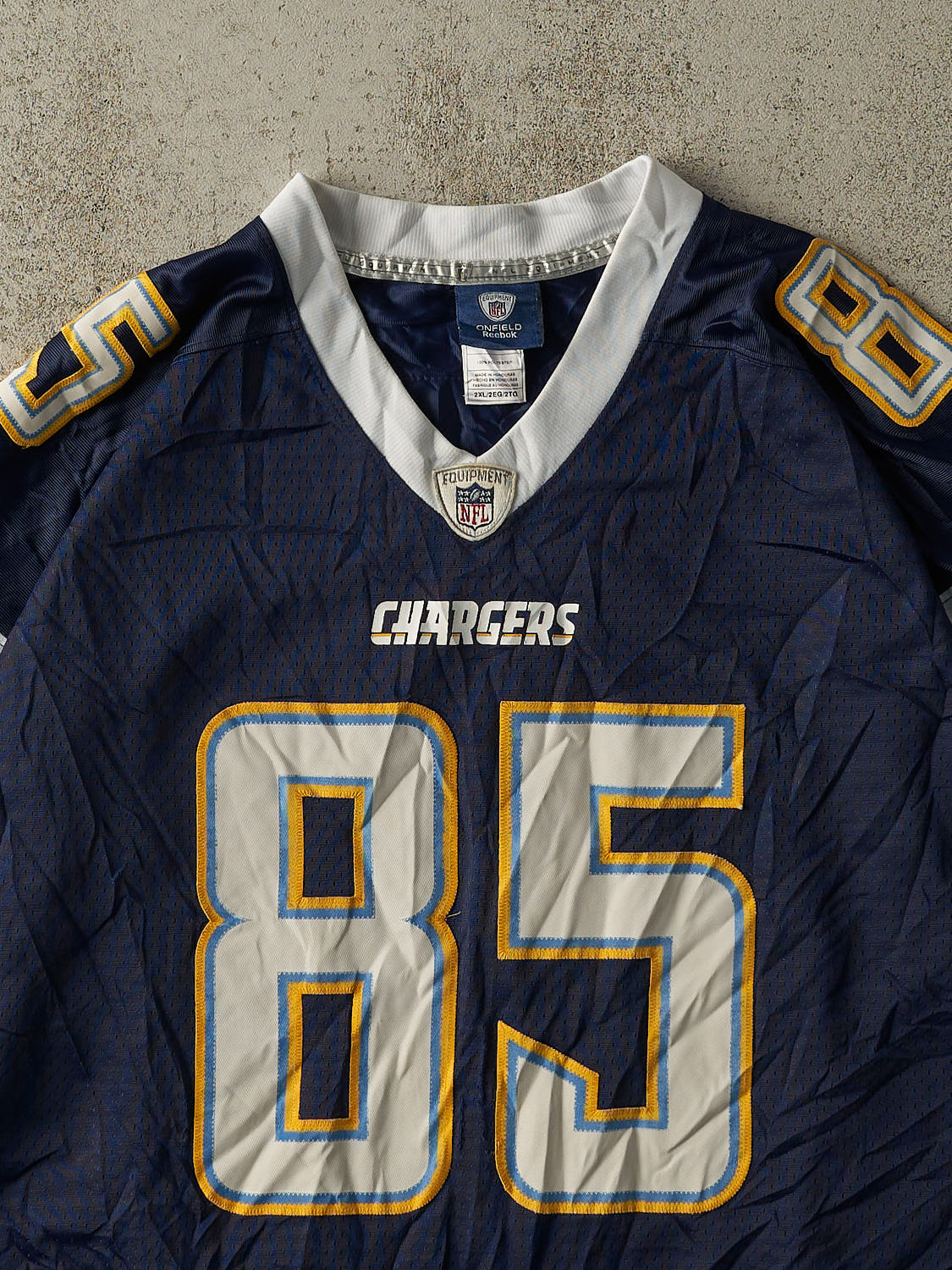 Vintage Y2K Navy Blue San Diego Chargers #85 Antonio Gates Cropped Football Jersey (XL)