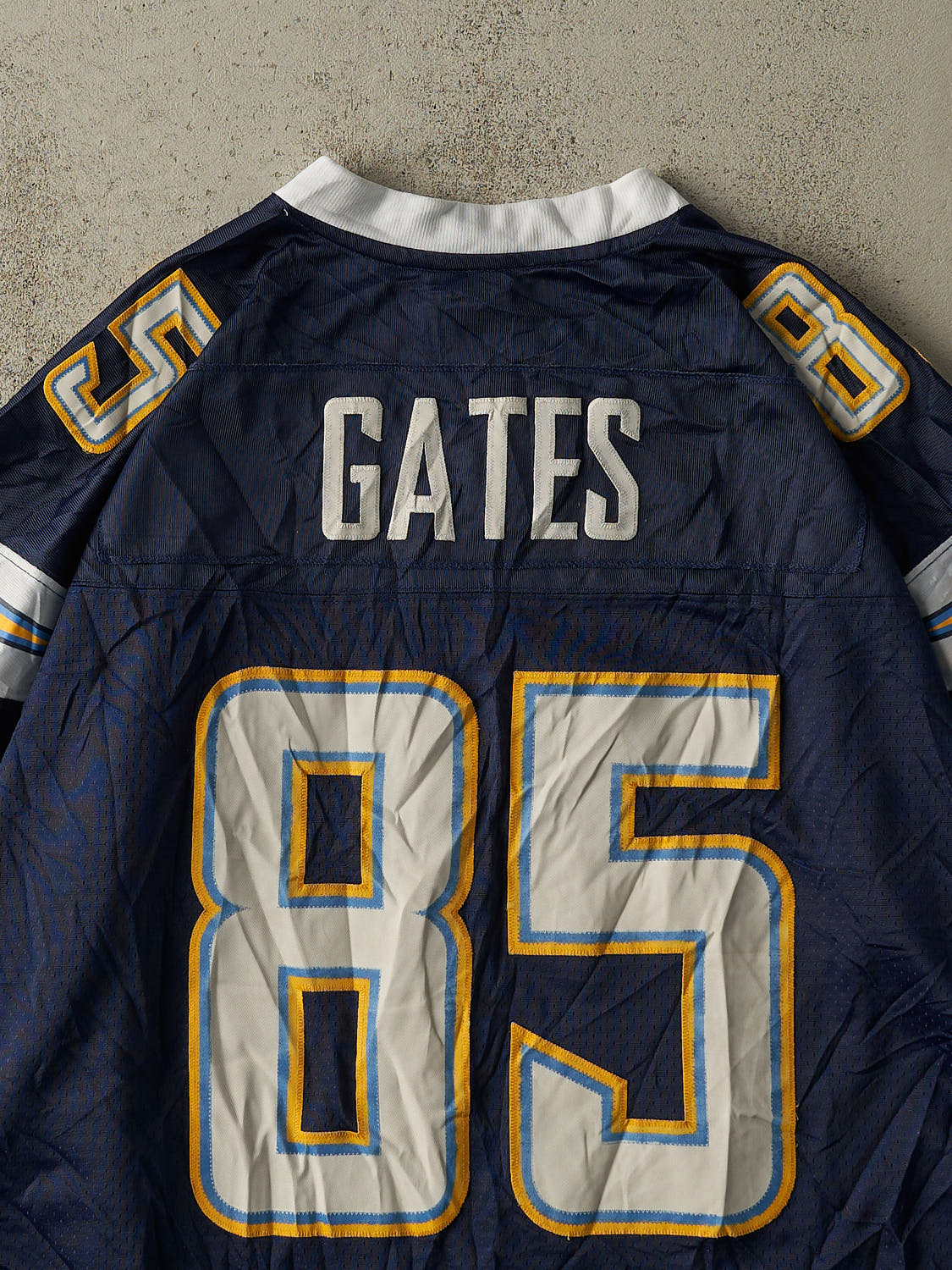 Vintage Y2K Navy Blue San Diego Chargers #85 Antonio Gates Cropped Football Jersey (XL)