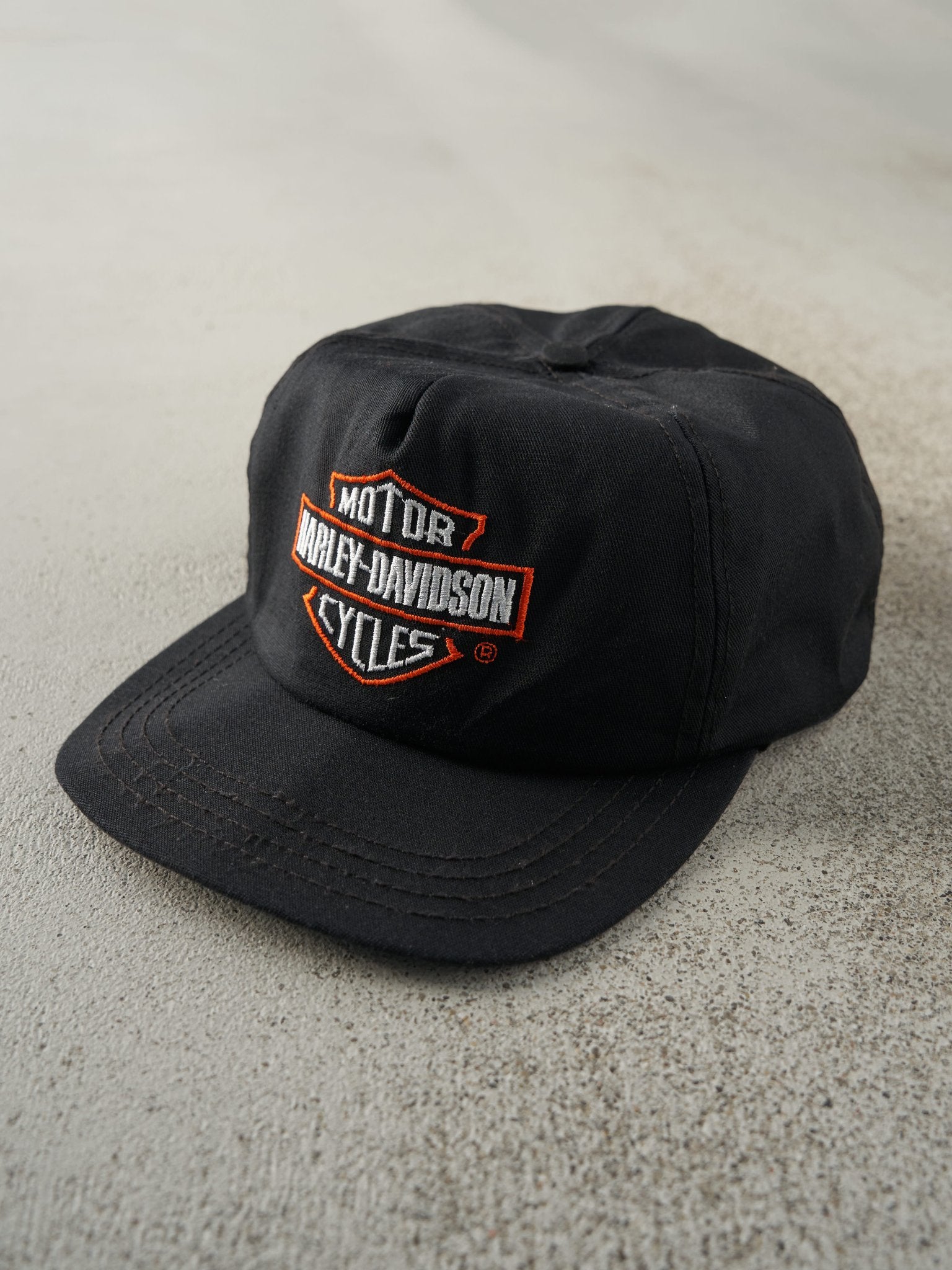 Vintage 90s Black Embroidered Harley Davidson Leather Strapback Hat