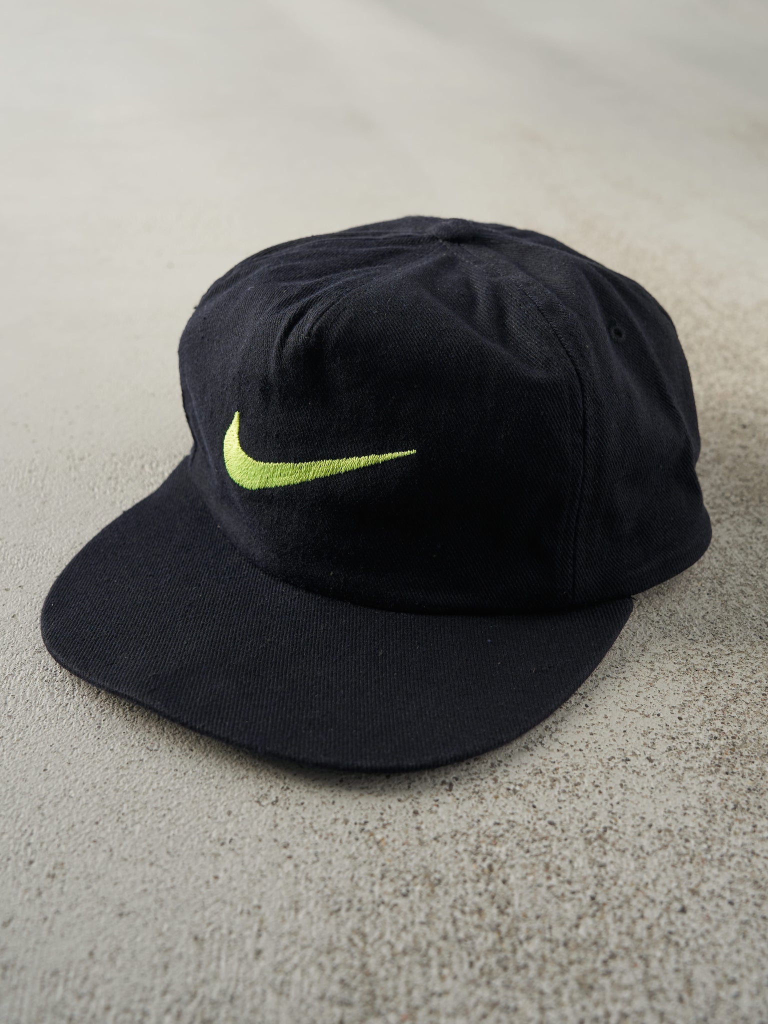 Vintage 90s Black & Green Embroidered Nike Zip Back Hat