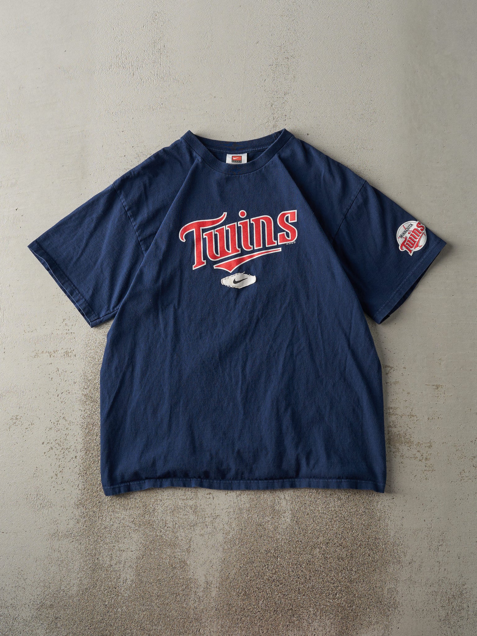 Vintage 06' Navy Blue Nike Minnesota Twins Tee (L)