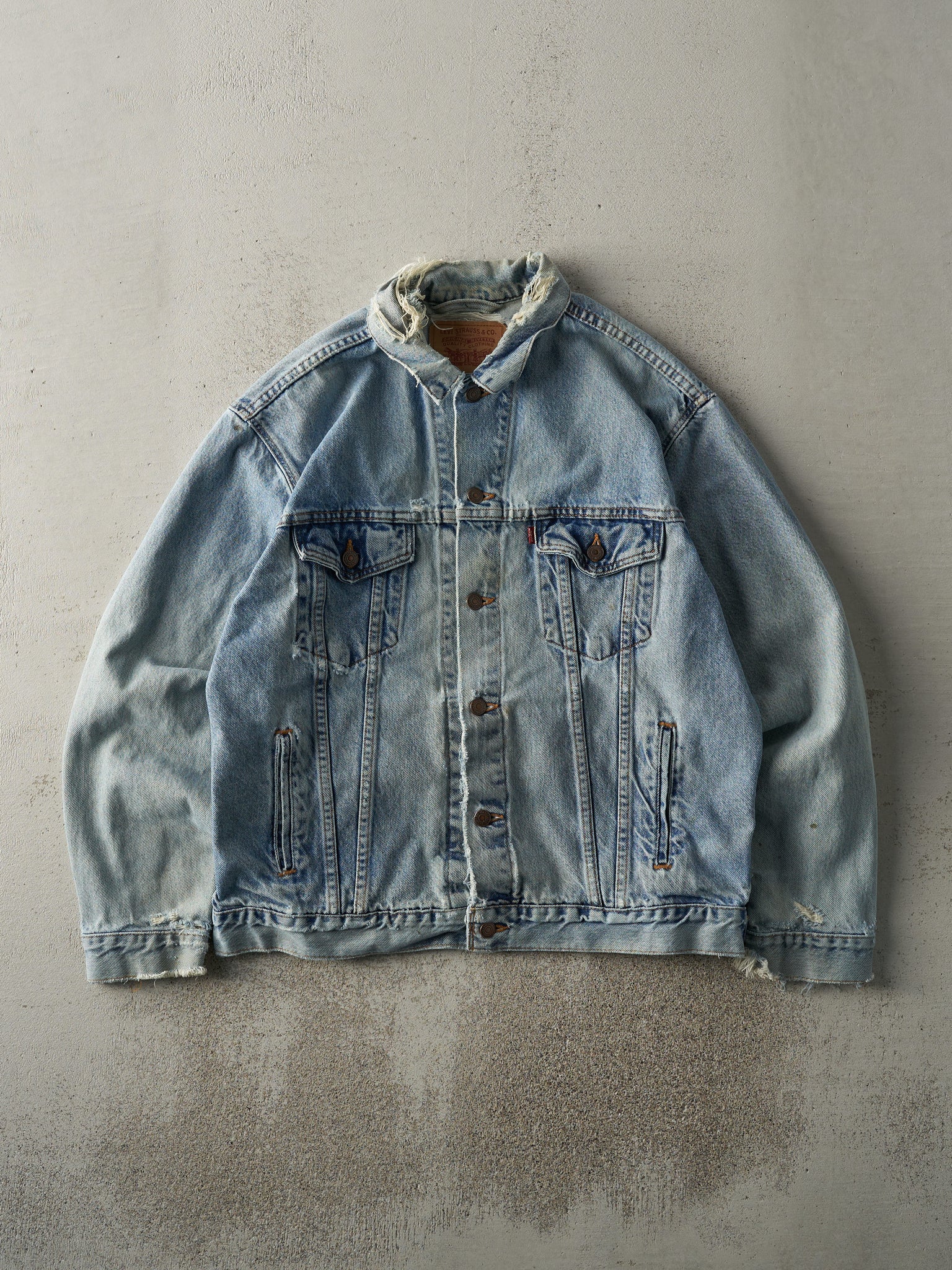 Vintage 80s Light Wash Levi's Type 3 Denim Jacket (M)