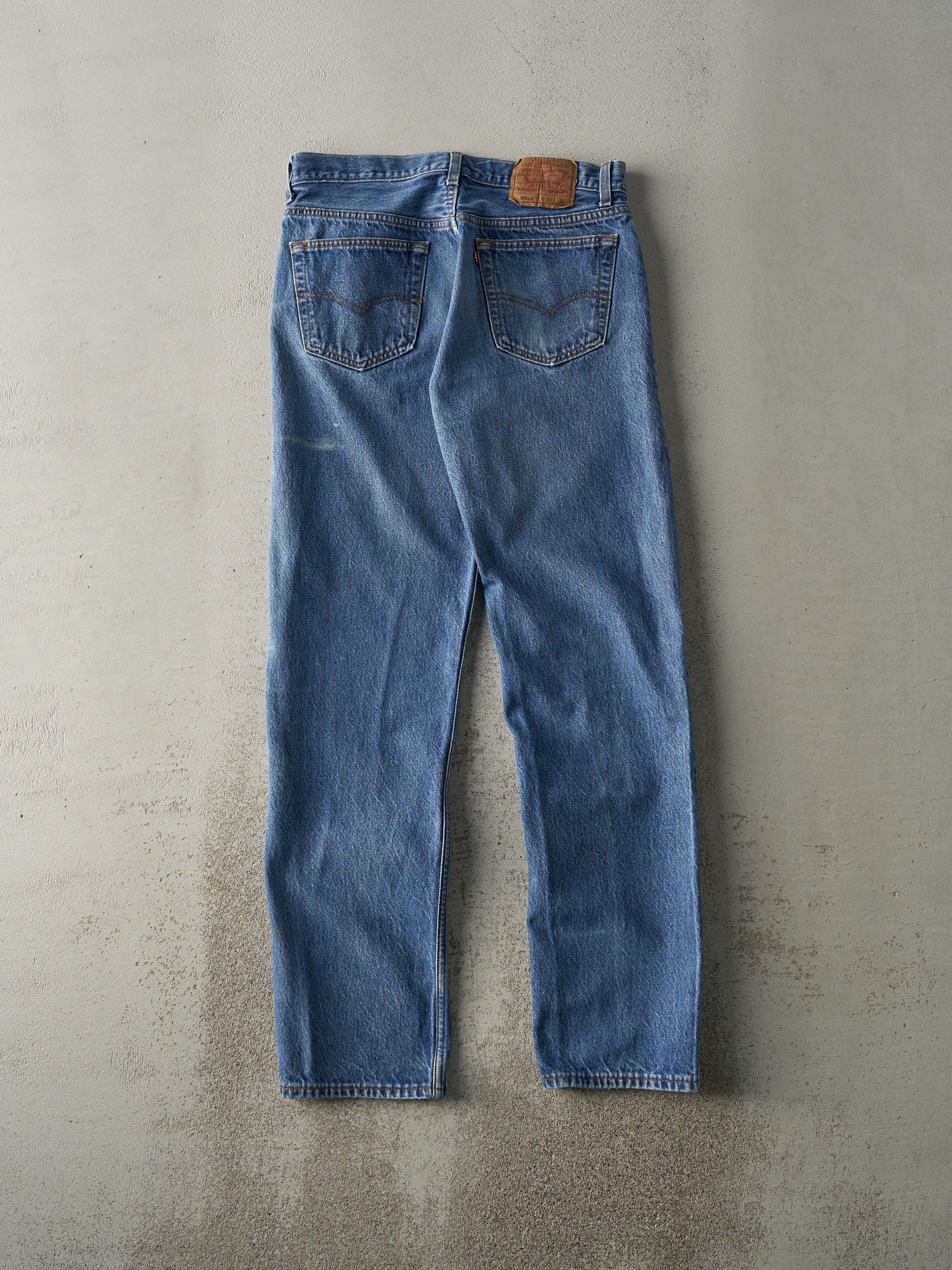 Vintage 90s Mid Wash Levi's 501xx Jeans (32x32)