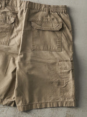 Vintage Y2K Wrangler Beige Cargo Shorts (34x9.5)