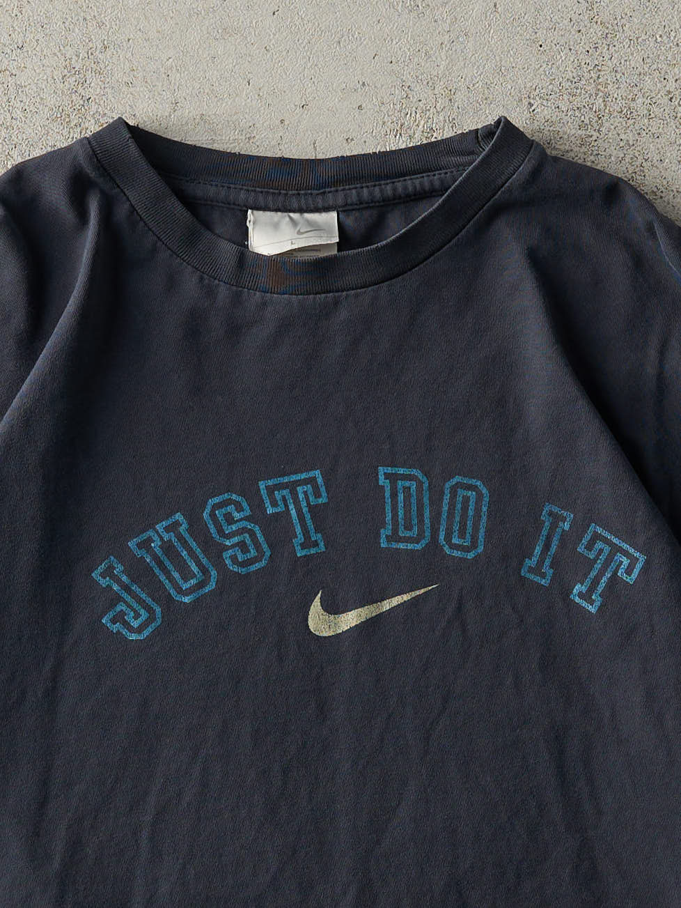 Vintage Y2K Navy Blue Nike Just Do It Tee (L)