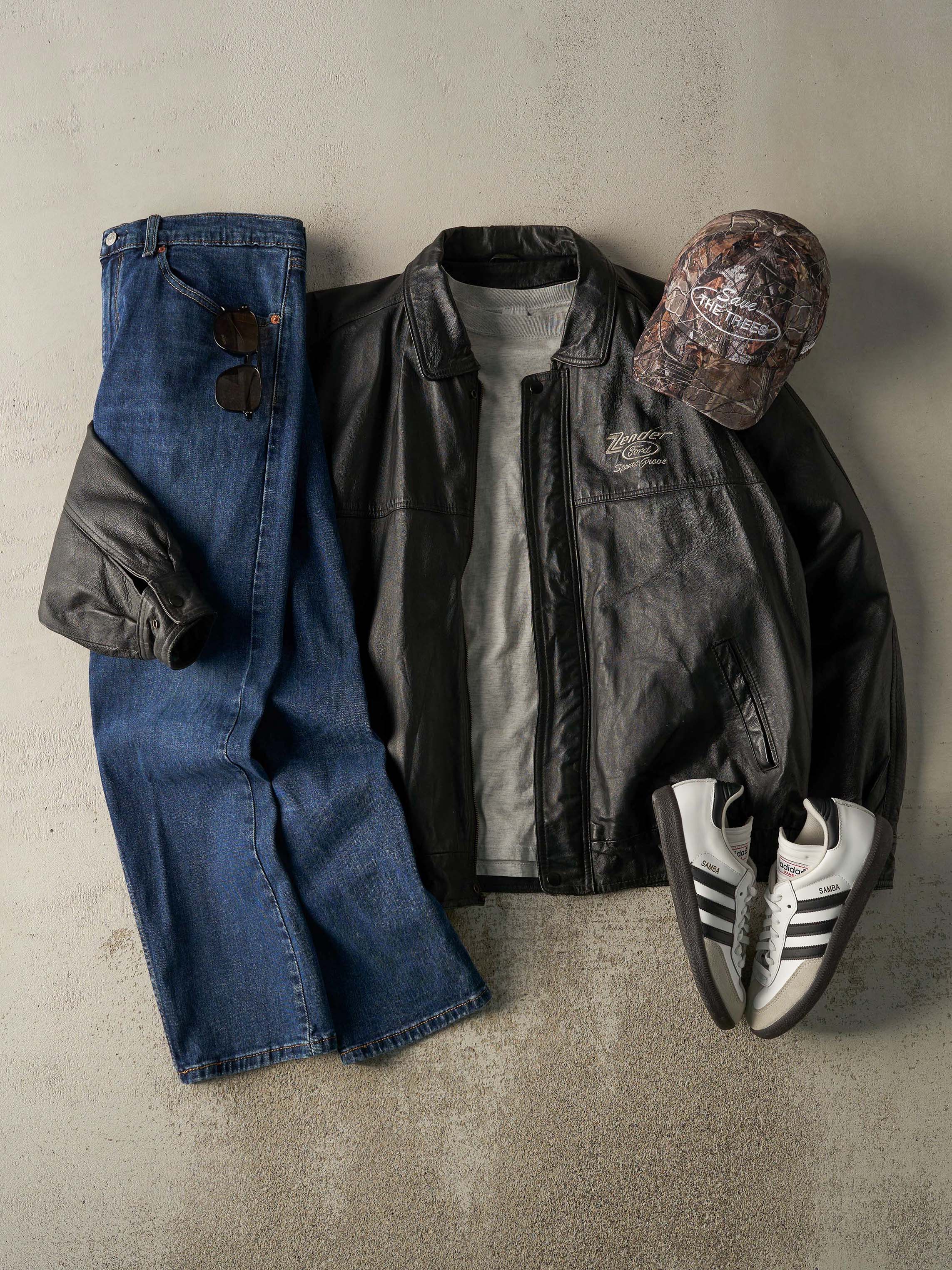 Vintage Y2K Dark Wash Levi's 505 Jeans (34x29.5)