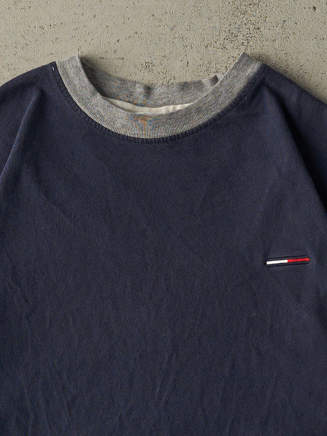 Vintage 90s Navy Blue Tommy Hilfiger Embroidered Tee (M)