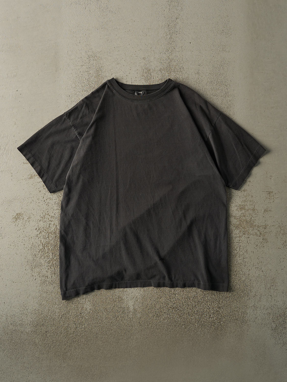 Vintage 90s Faded Black Blank Tee (L/XL)