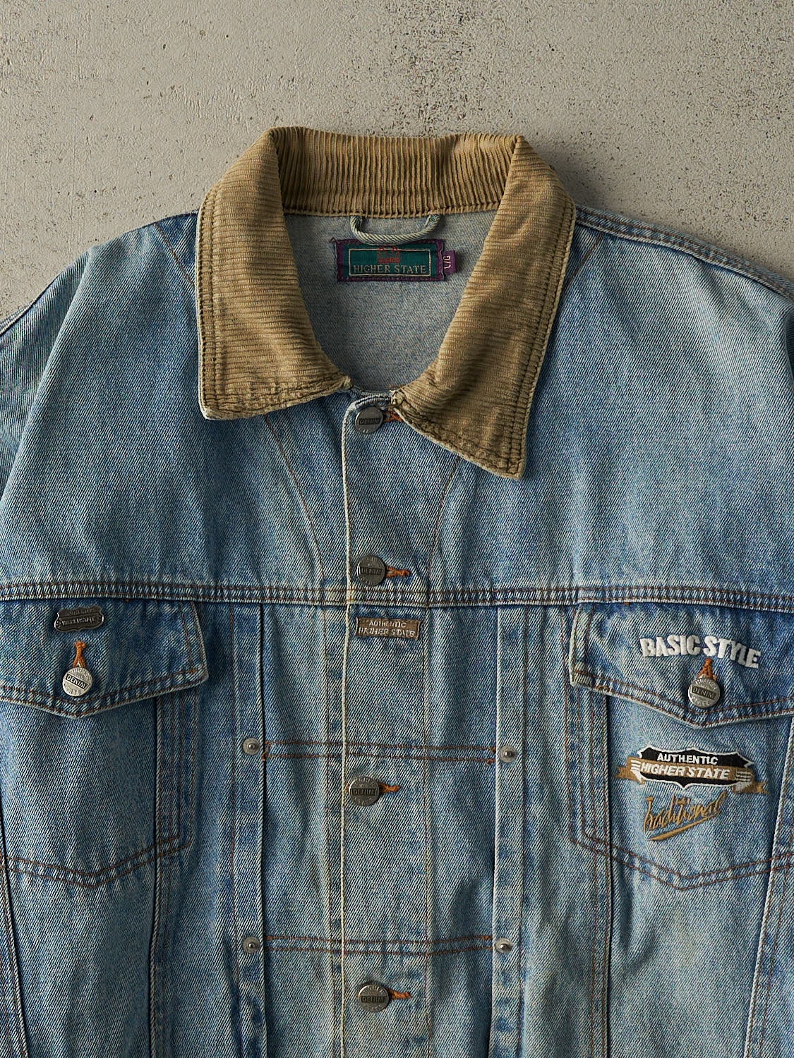 Vintage 90s Light Wash Embroidered Boxy Jean Jacket (L/XL)