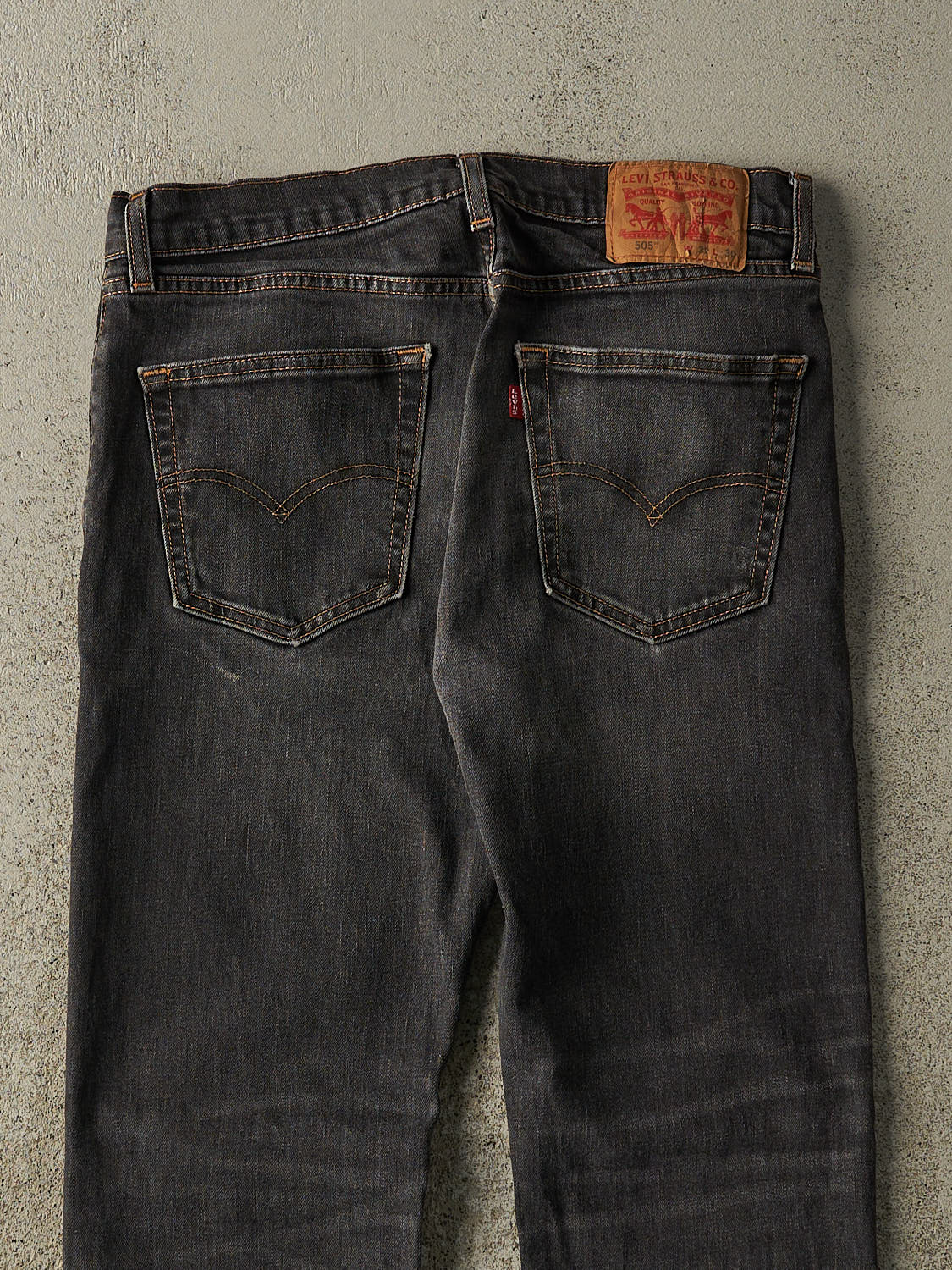 Vintage Y2K Faded Black Levi's 505 Denim Pants (32x28.5)