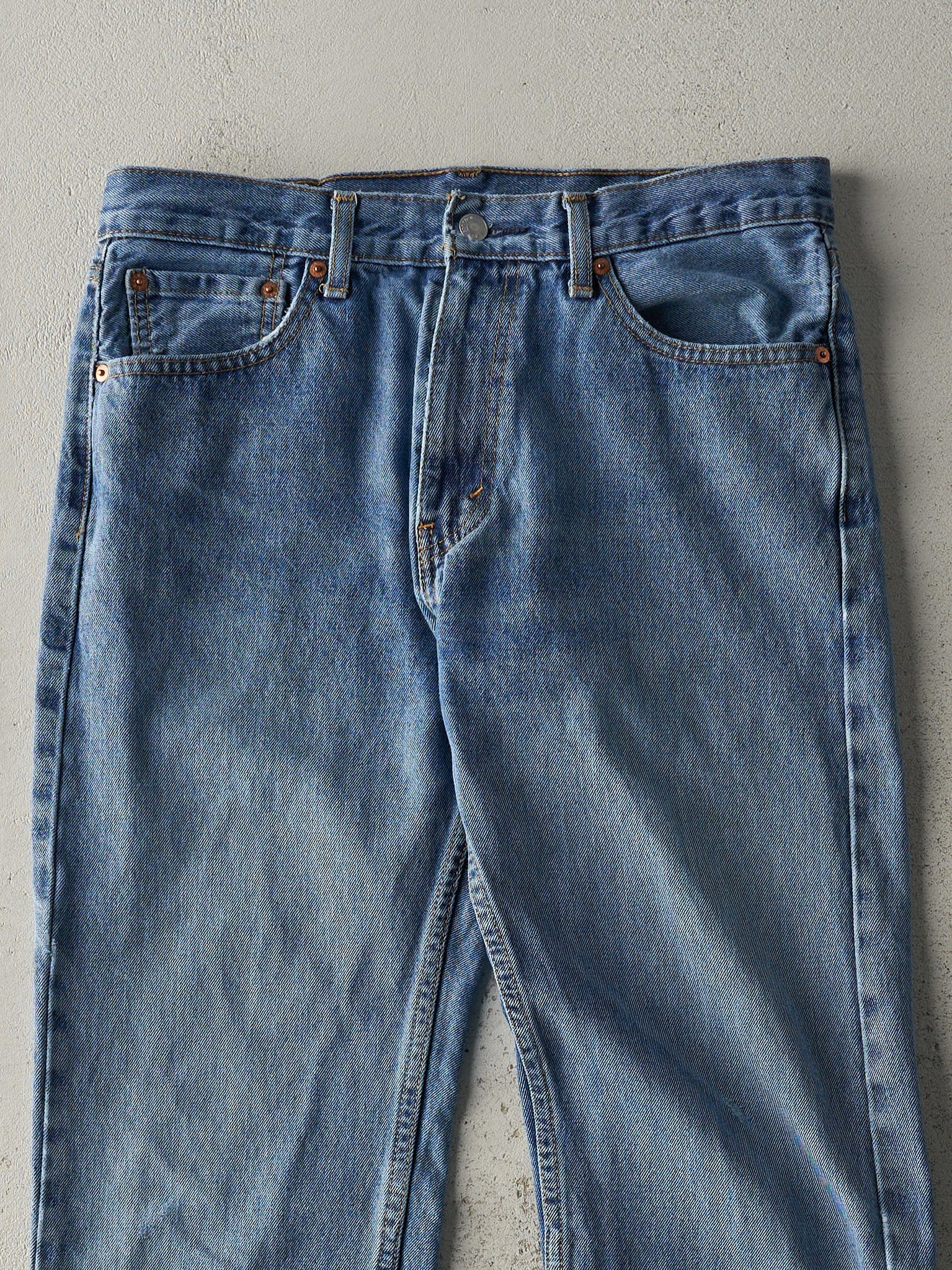 Vintage Y2K Light Wash Levi's 505 Jeans (32x31)