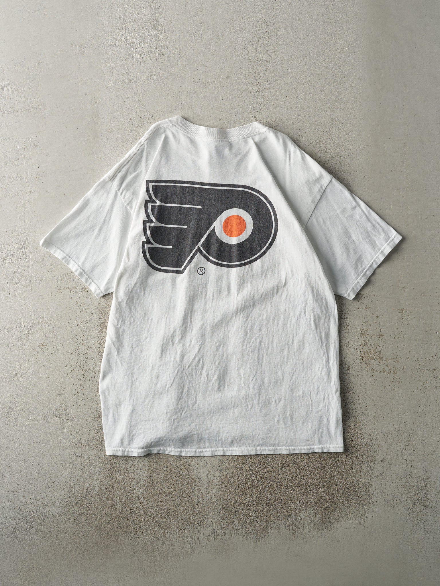 Vintage Y2K White Philadelphia Flyers Tee (M/L)