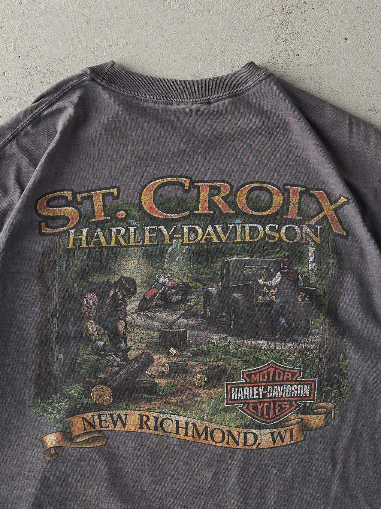 Vintage Y2K Charcoal Grey New Richmond WI Harley Davidson Pocket Tee (M)