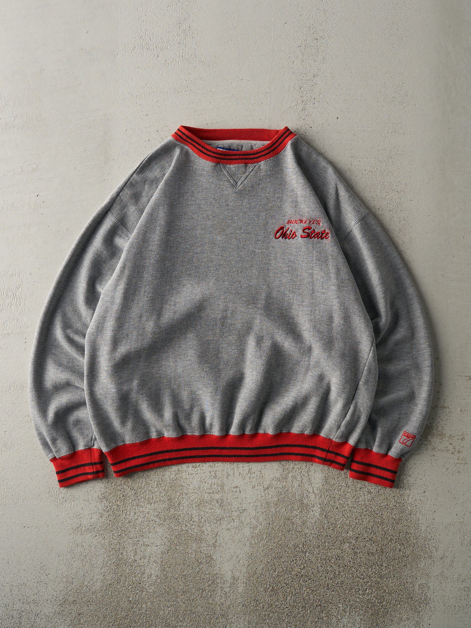 Vintage 90s Grey Embroidered Ohio State Buckeyes Crewneck (L)