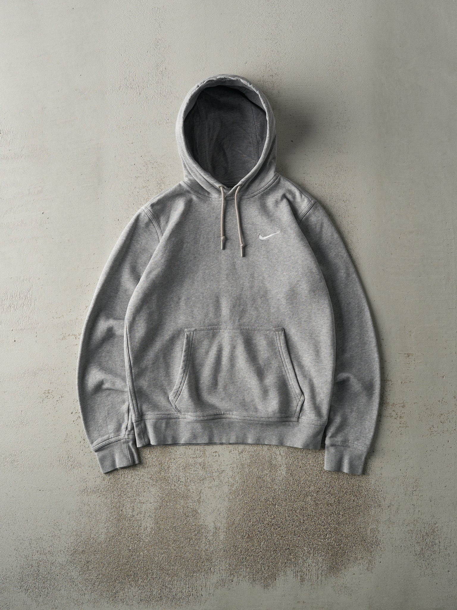 Vintage Y2K Grey Embroidered Nike Swoosh Hoodie (M)