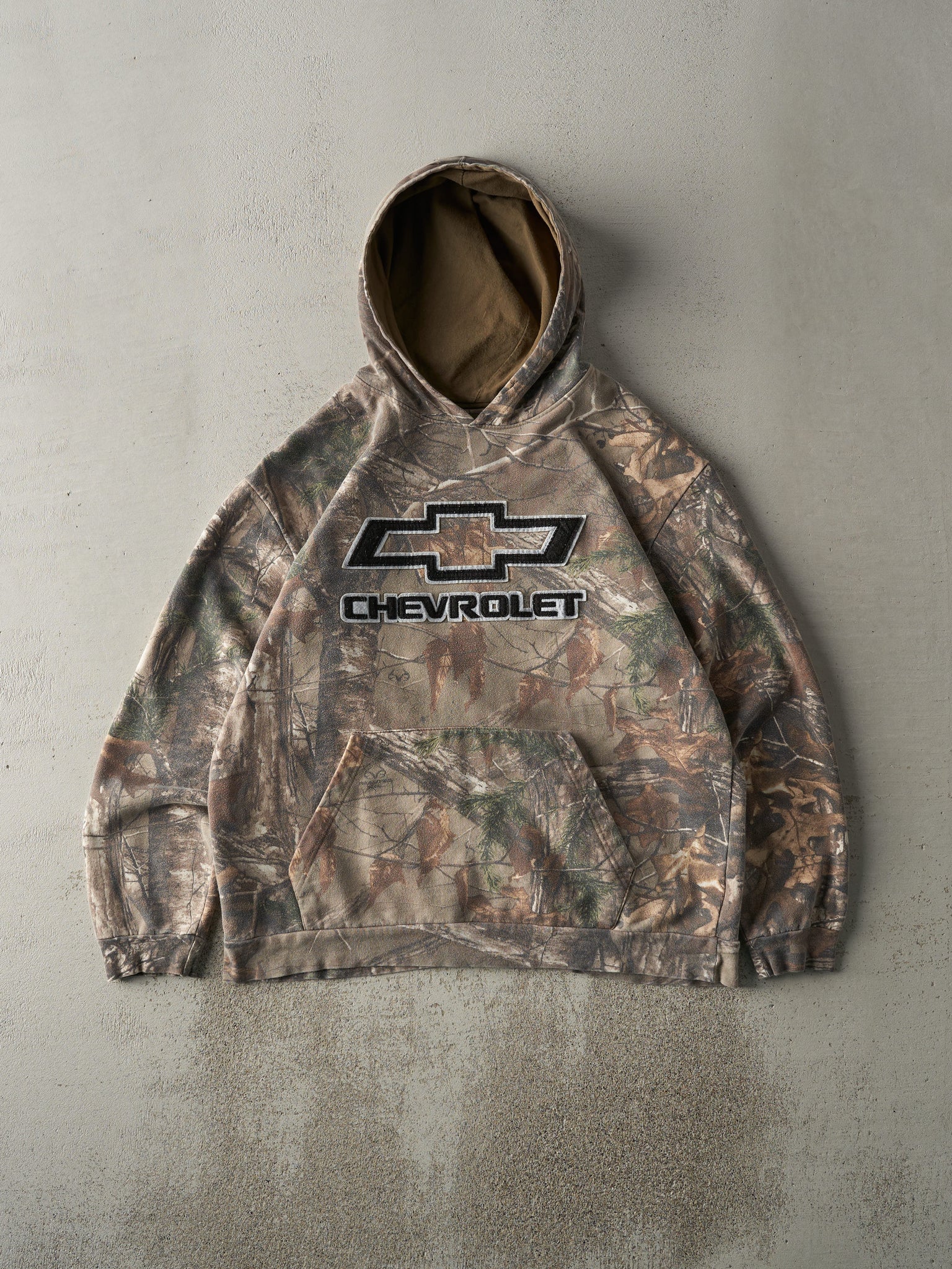 Vintage Y2K Realtree Camo x Chevrolet Hoodie (L)