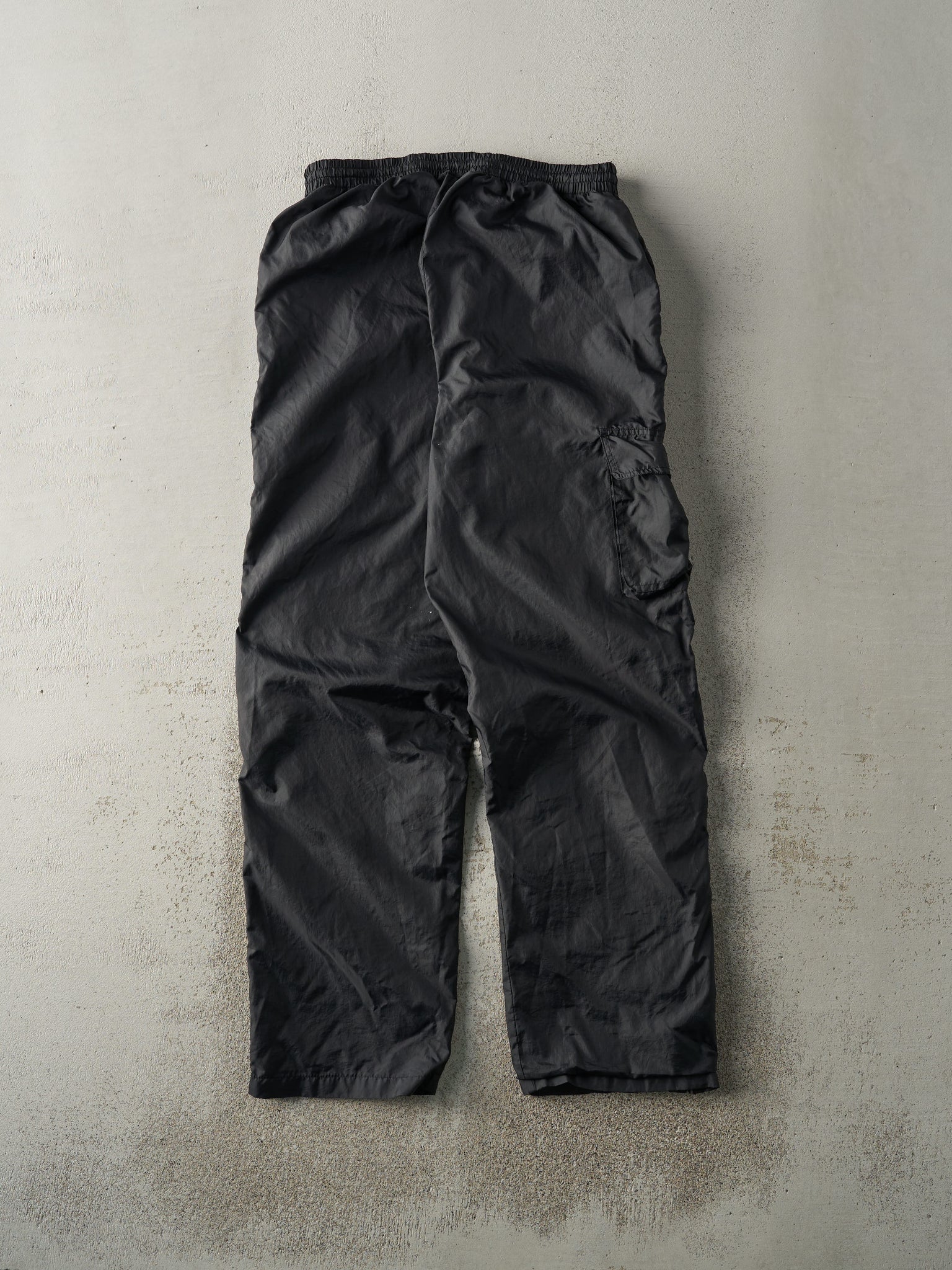 Vintage 90s Black Cargo Windbreaker Pants (30x30.5)