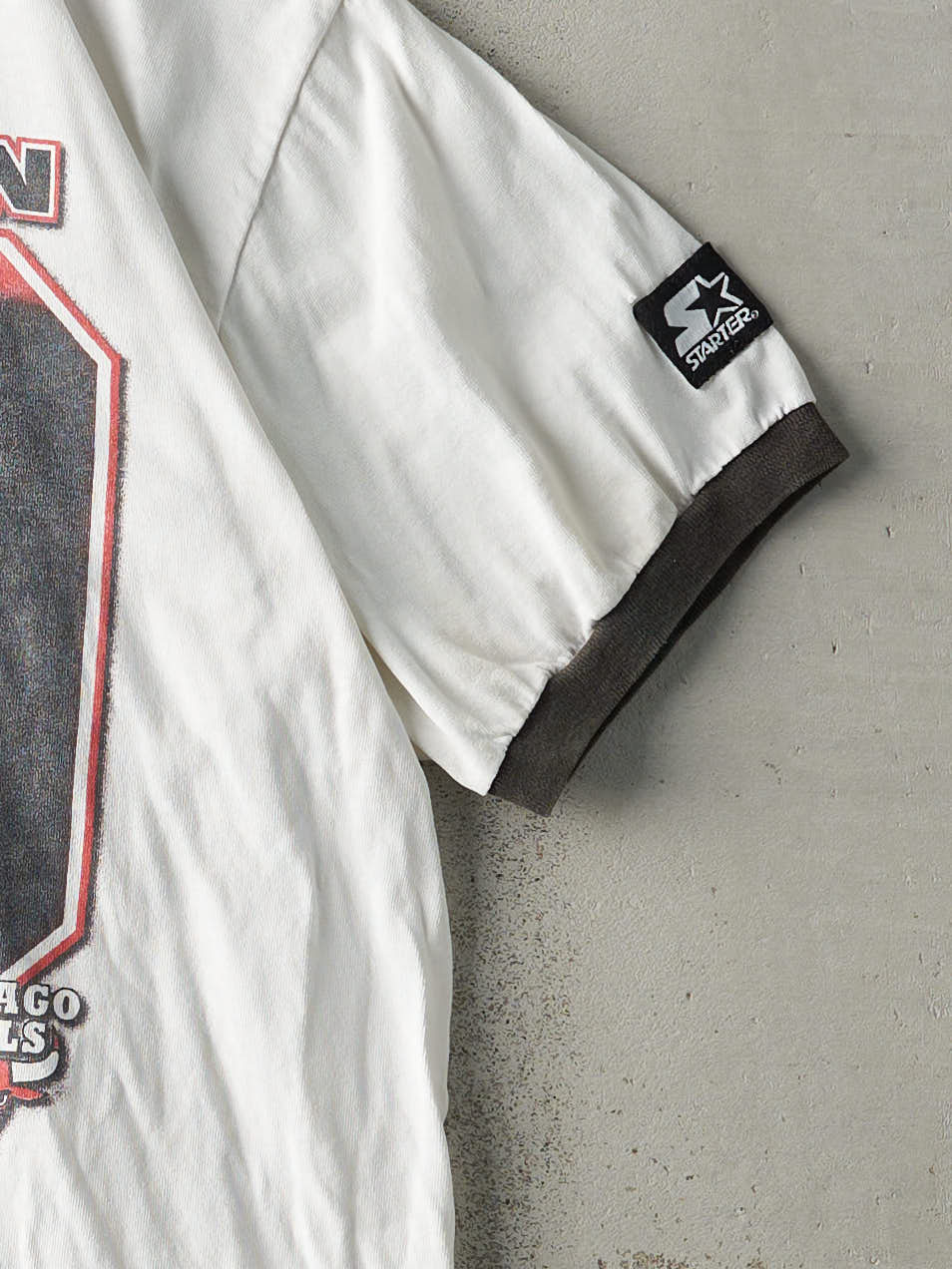 Vintage 96' White & Black Chicago Bulls Ringer Tee (M)