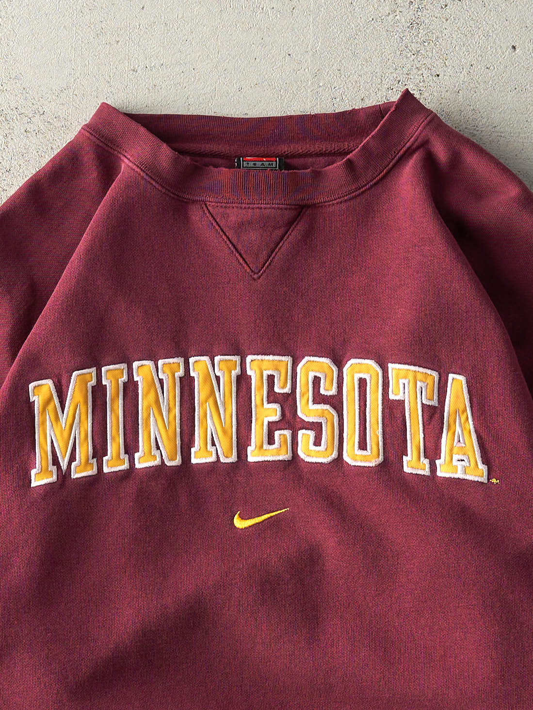 Vintage Y2K Burgundy Minnesota Nike Crewneck (L)