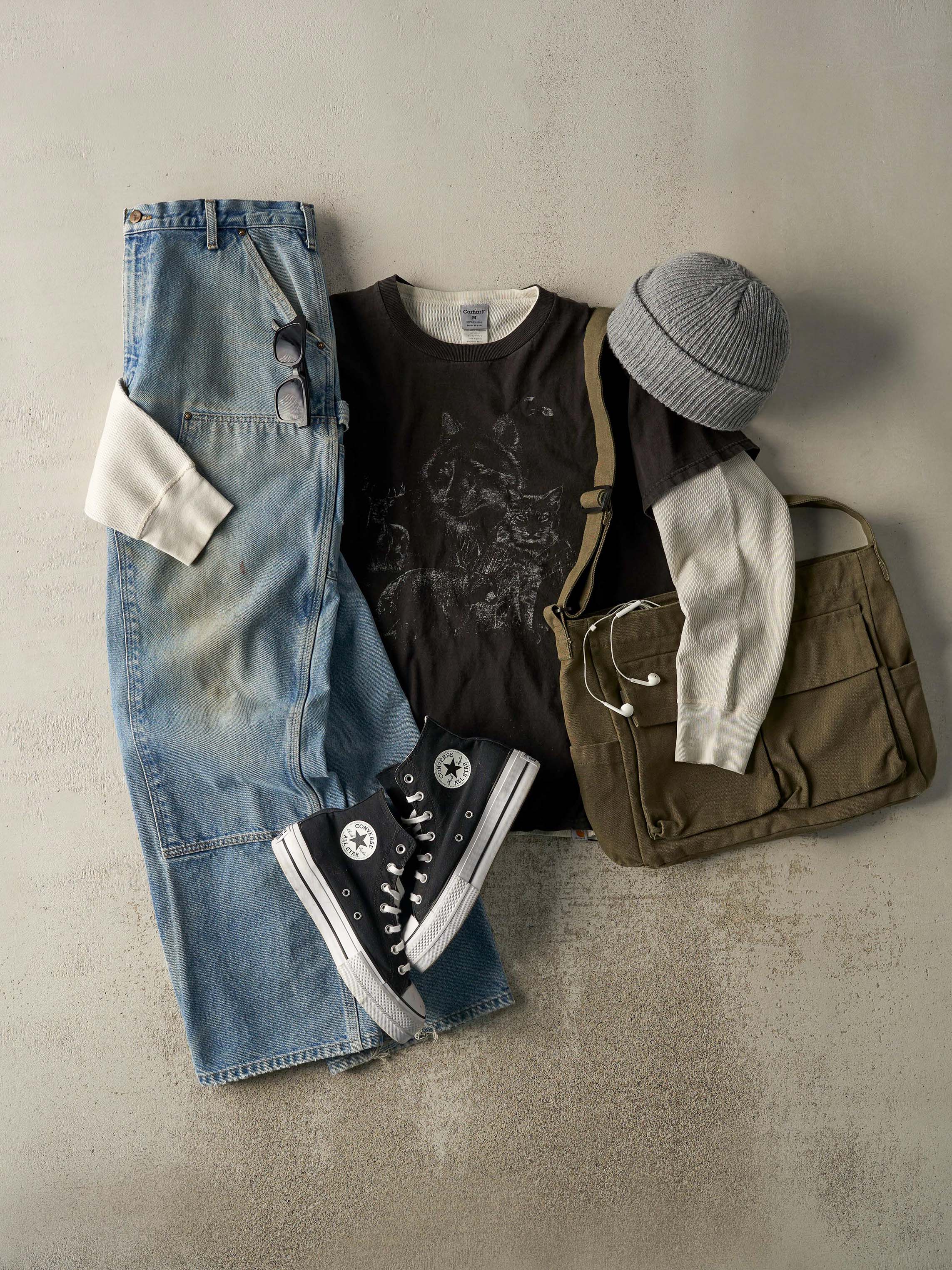 Vintage 90s Faded Black Animal Tee (L)