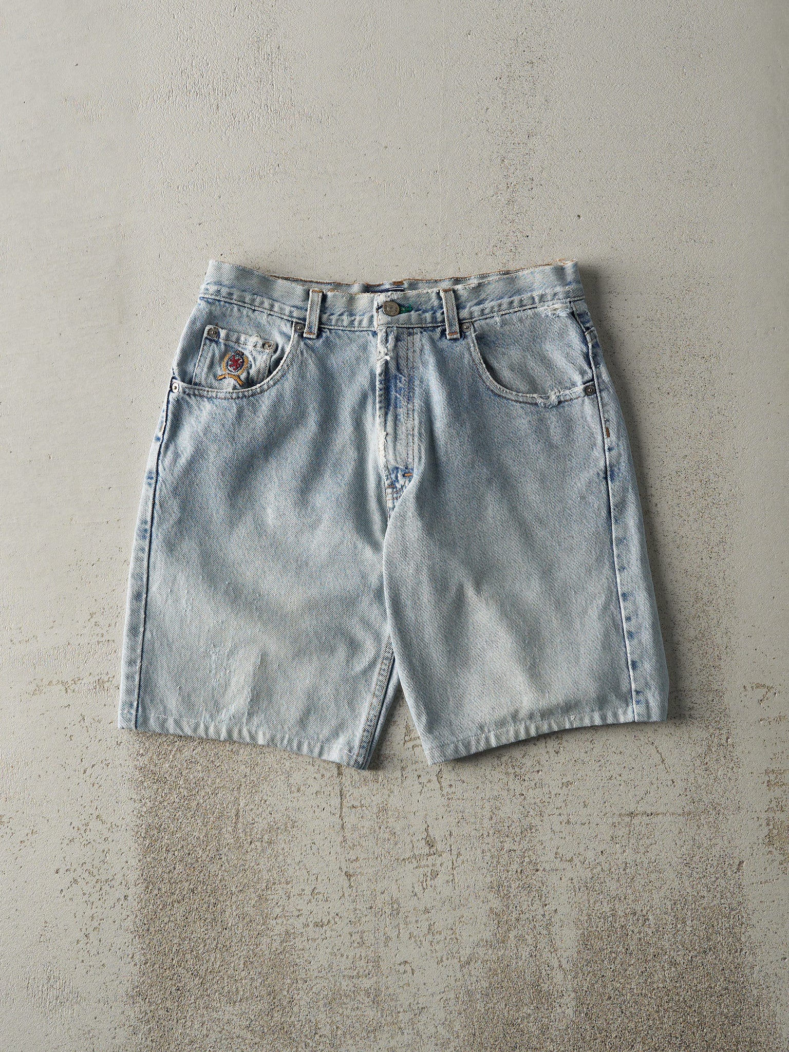 Vintage 90s Light Wash Tommy Hilfiger Jean Shorts (30x8.5)