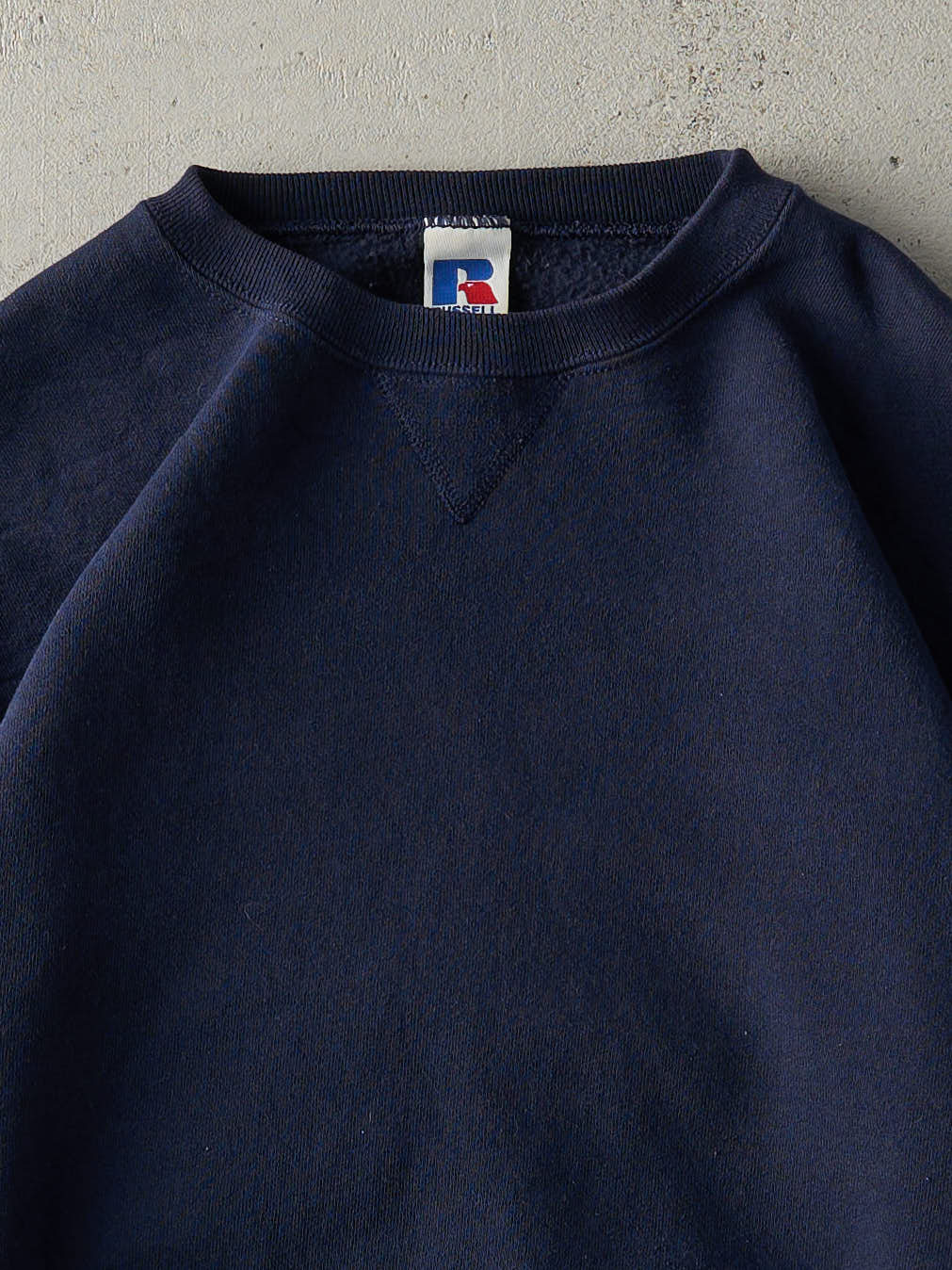 Vintage Y2K Navy Blue Russell Athletic Blank Crewneck (M)