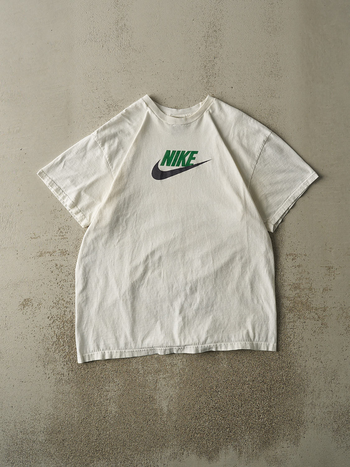 Vintage Y2K White Nike Big Logo Tee (L/XL)