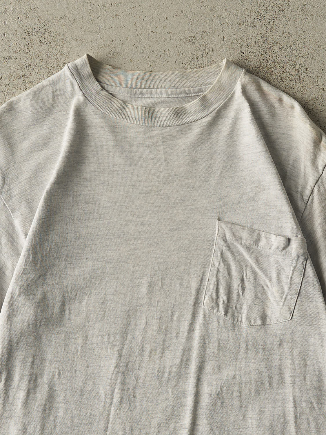 Vintage 90s Heather Grey Pocket Single Stitch Tee (S/M)