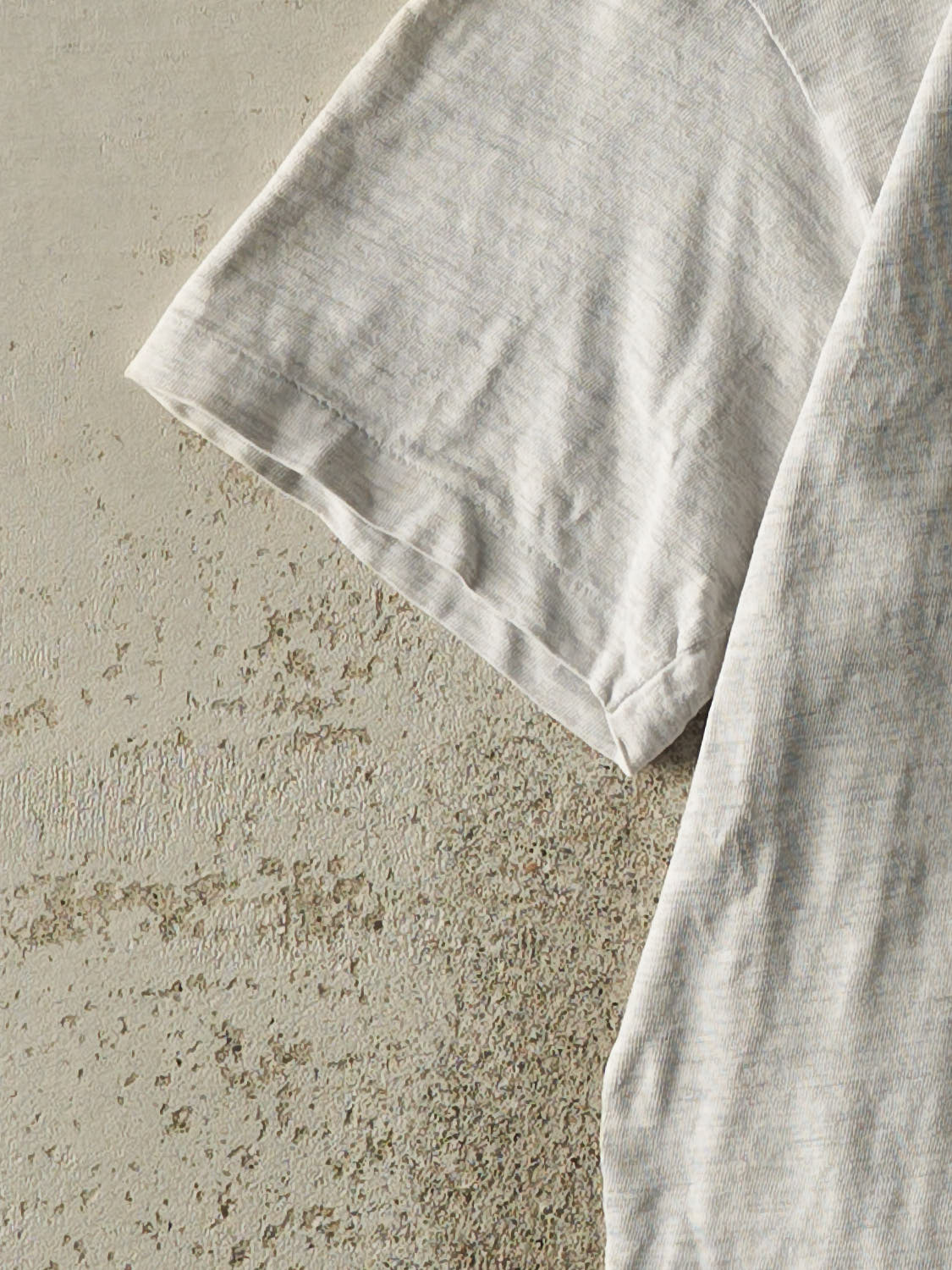Vintage 90s Heather Grey Pocket Single Stitch Tee (S/M)