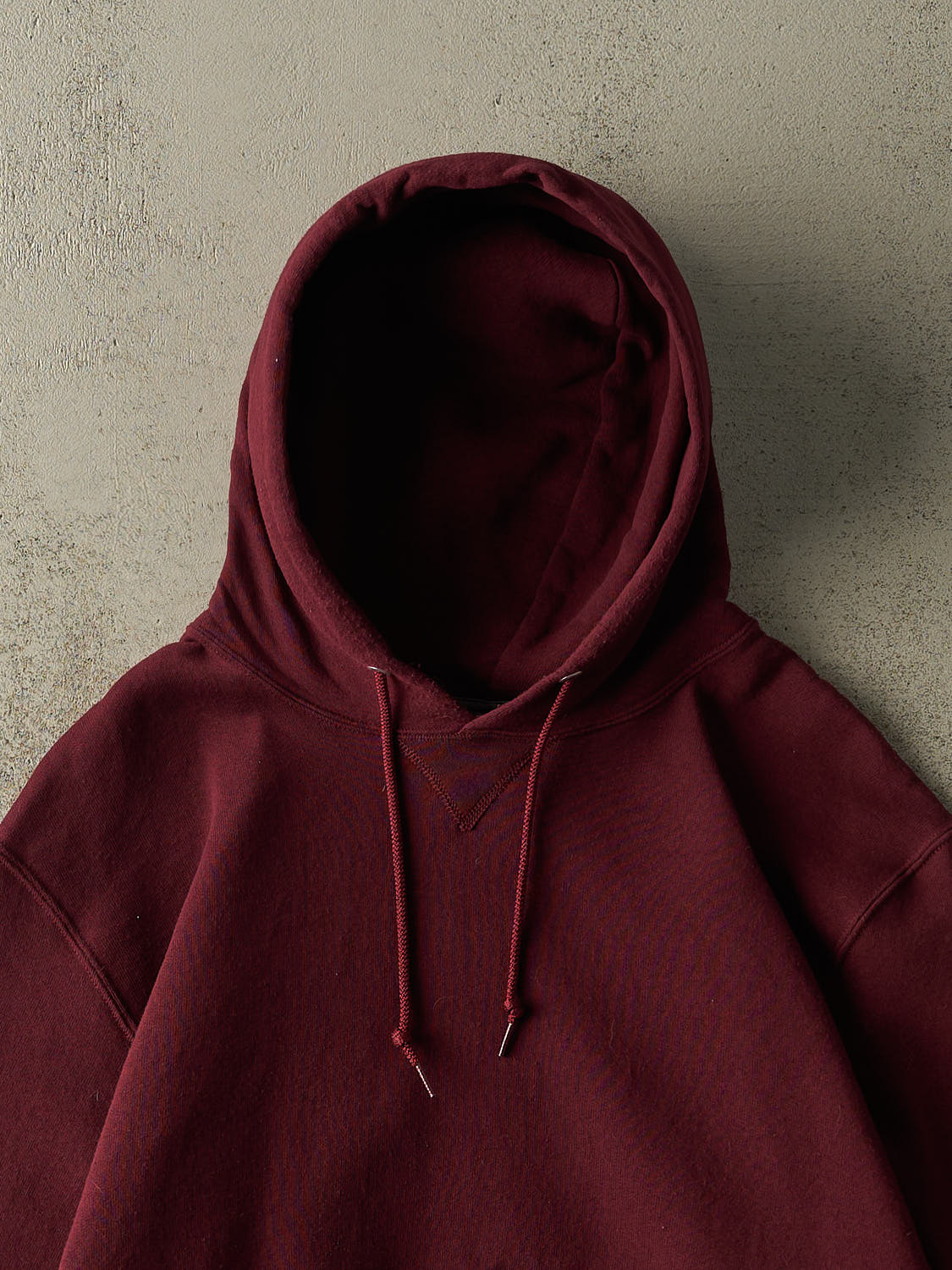 Vintage Y2K Burgundy Russell Athletic Hoodie (L/XL)