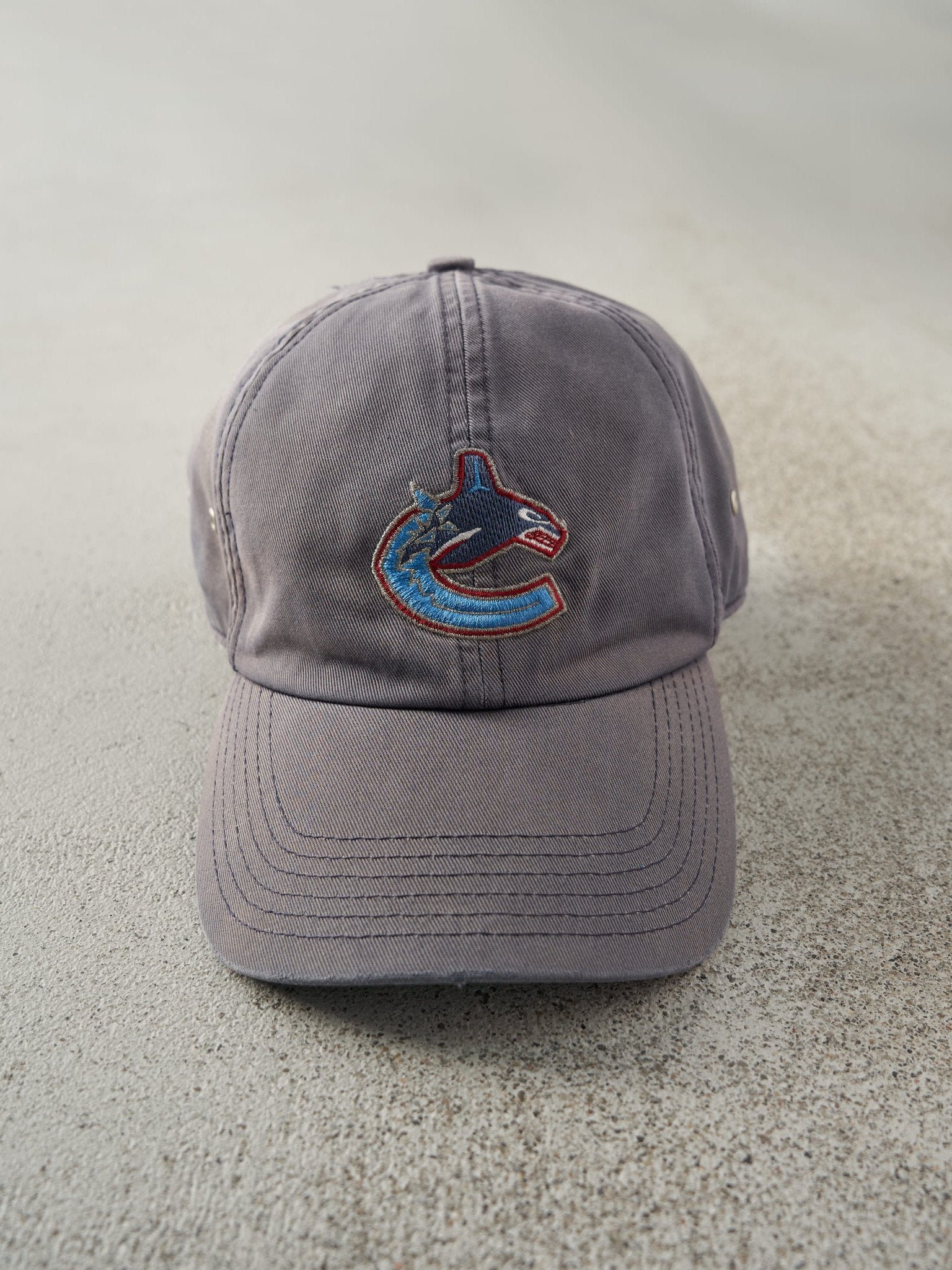Vintage Y2K Grey Embroidered Vancouver Canucks Nike Strapback Hat