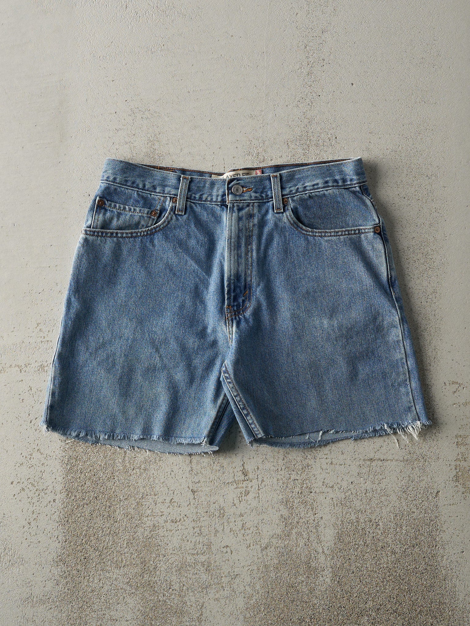 Vintage Y2K Light Wash Levi's 550 Cut Off Jean Shorts (33x6)