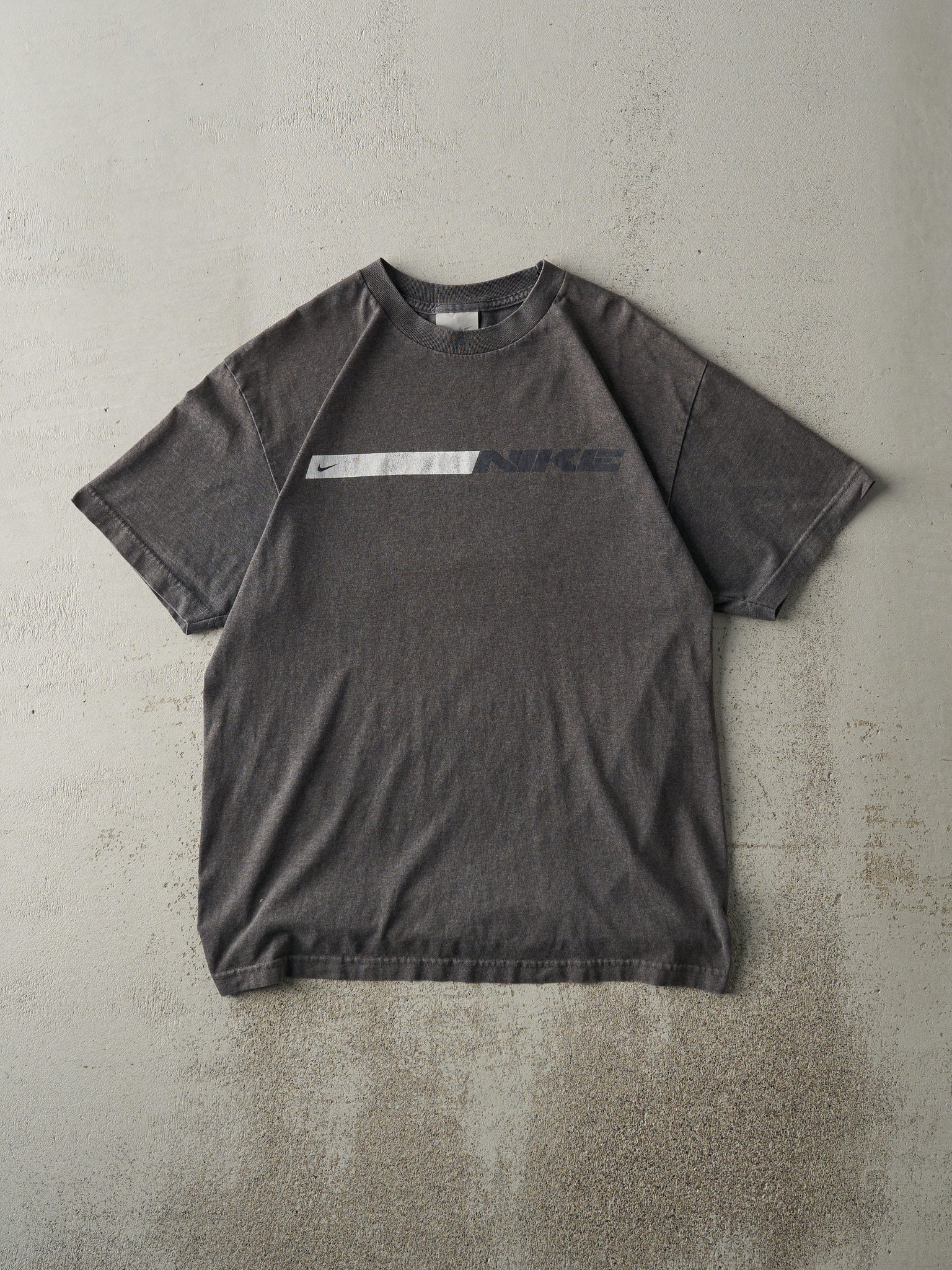 Vintage Y2K Charcoal Grey Nike Tee (M/L)