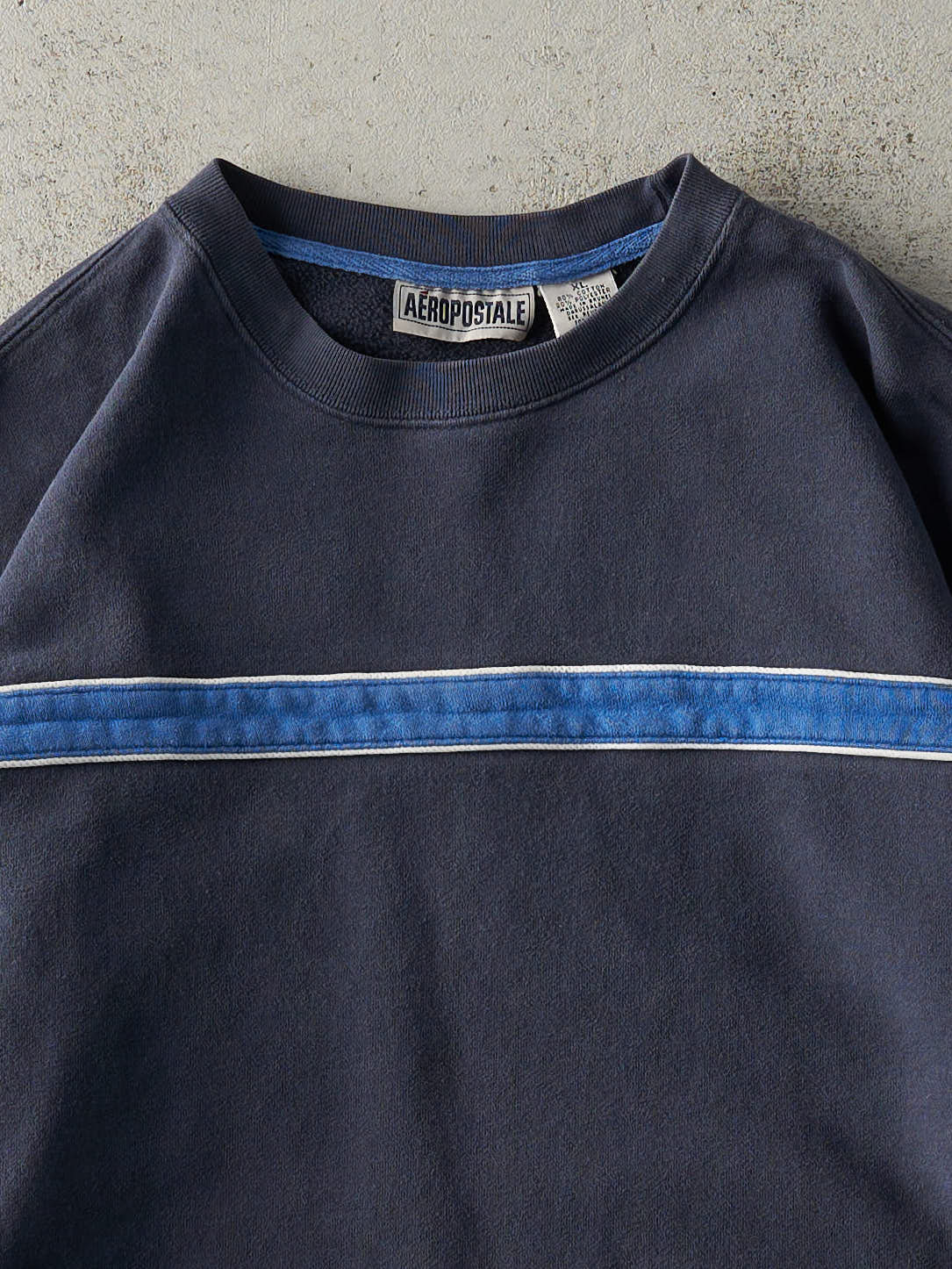 Vintage Y2K Navy Blue Striped Crewneck (XL)