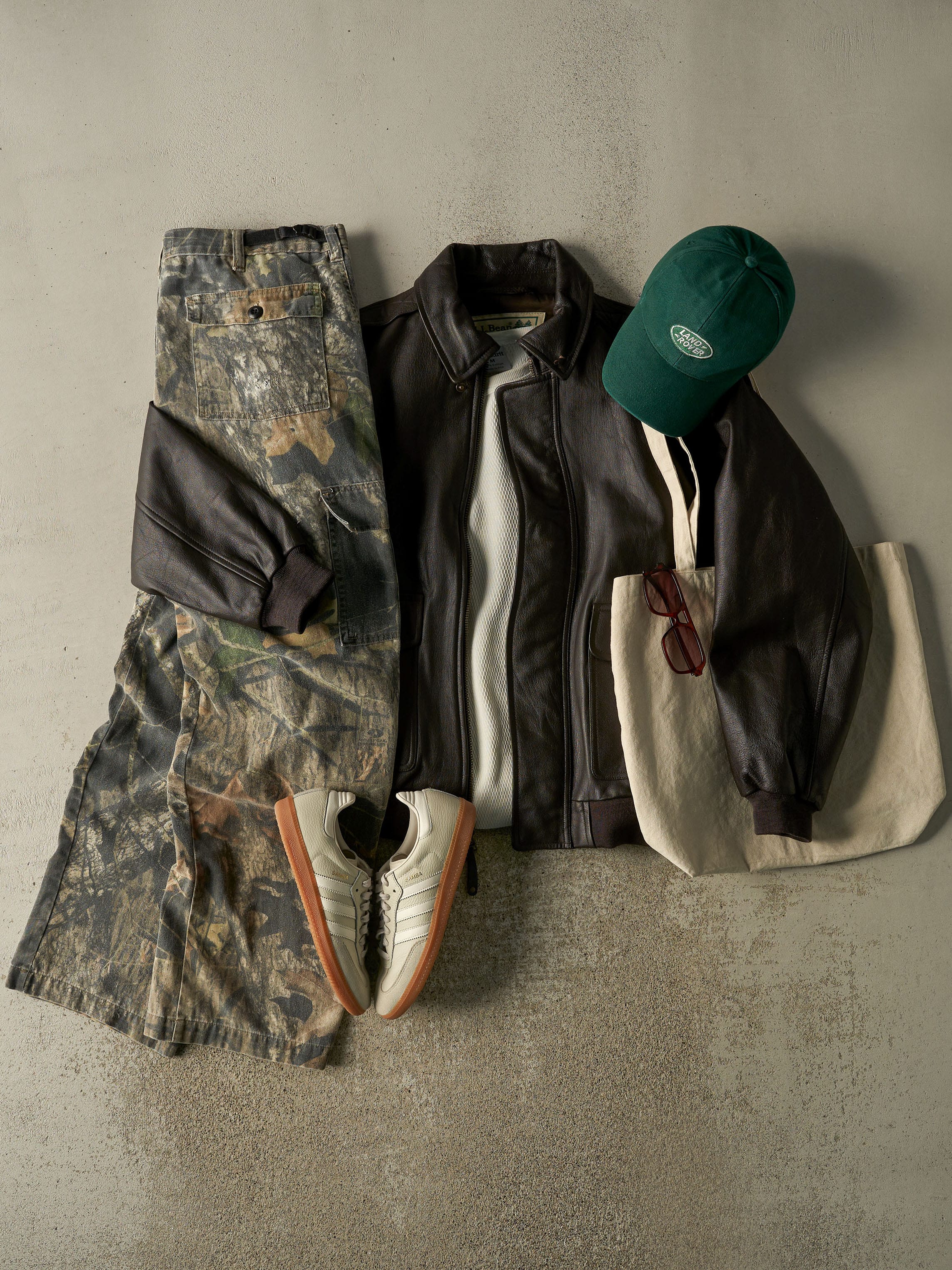 Vintage 90s Camo Mossy Oak Cargo Pants (33x31)