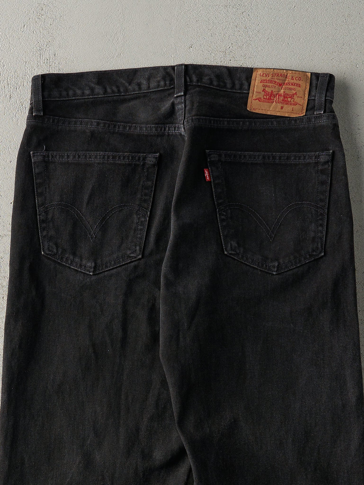 Vintage 90s Black Levi's 550 Denim Pants (33.5x30)