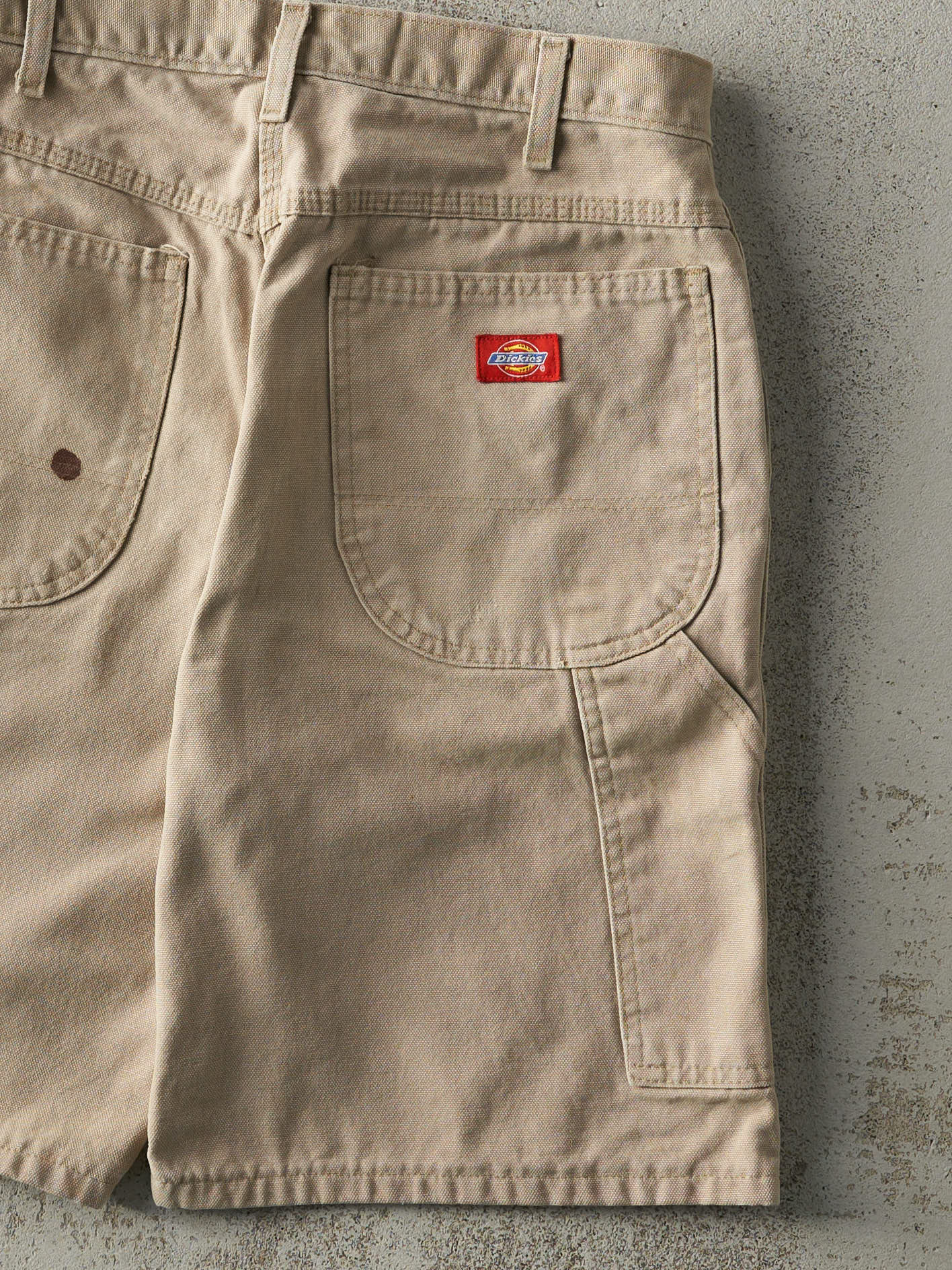 Vintage 90s Beige Dickies Carpenter Shorts (31x9)