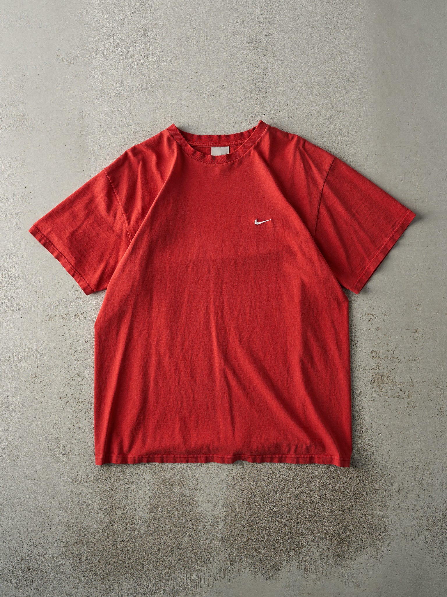 Vintage Y2K Red Embroidered Nike Swoosh Tee (M/L)