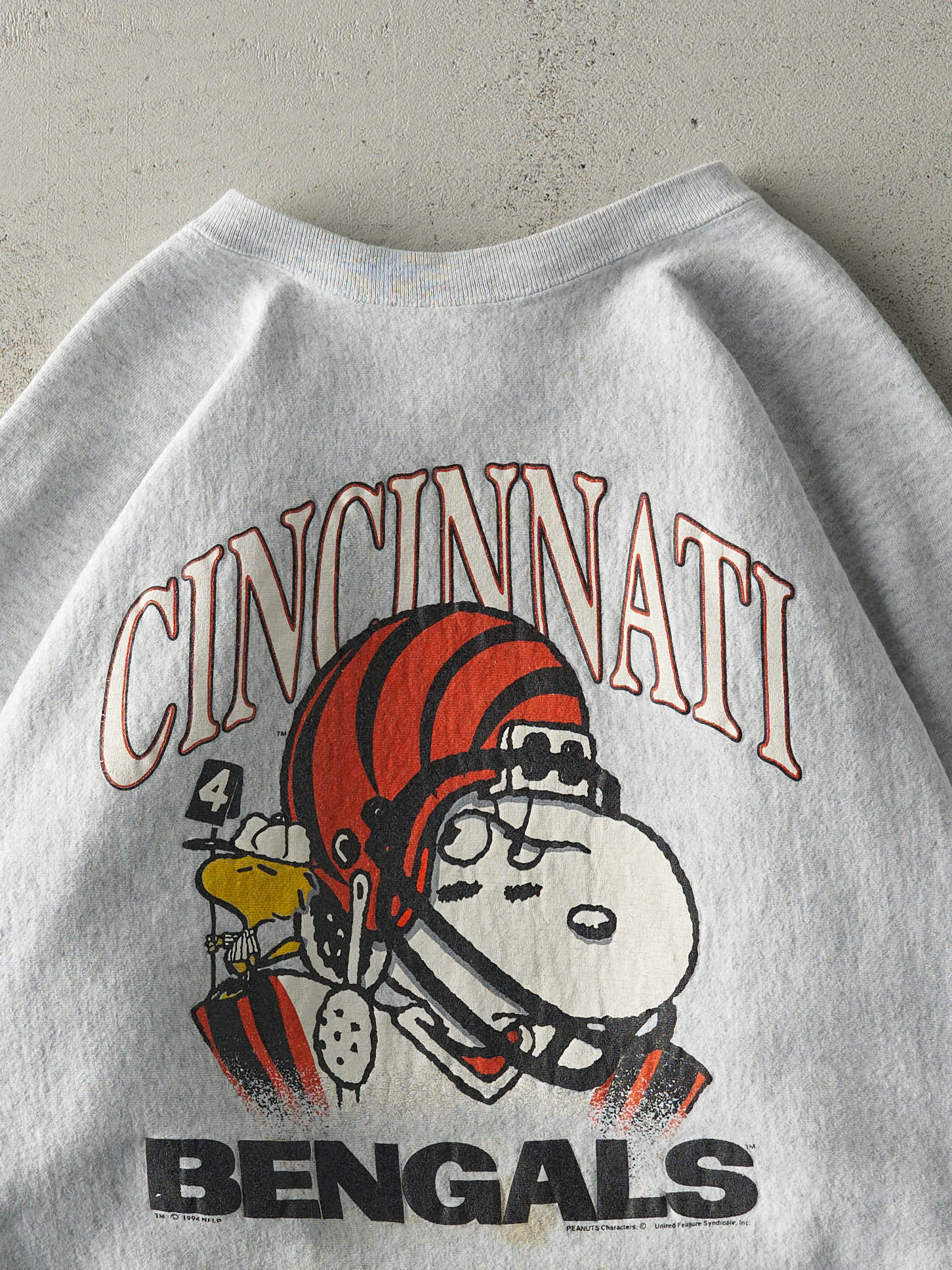 Vintage 94' Heather Grey Cincinnati Bengals x Peanuts Crewneck (L)