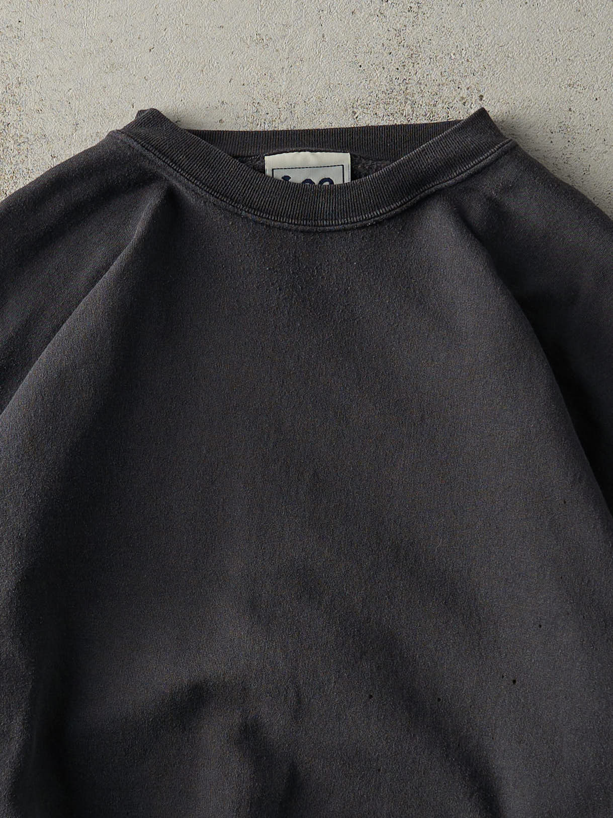 Vintage 90s Faded Black Blank Crewneck (L/XL)