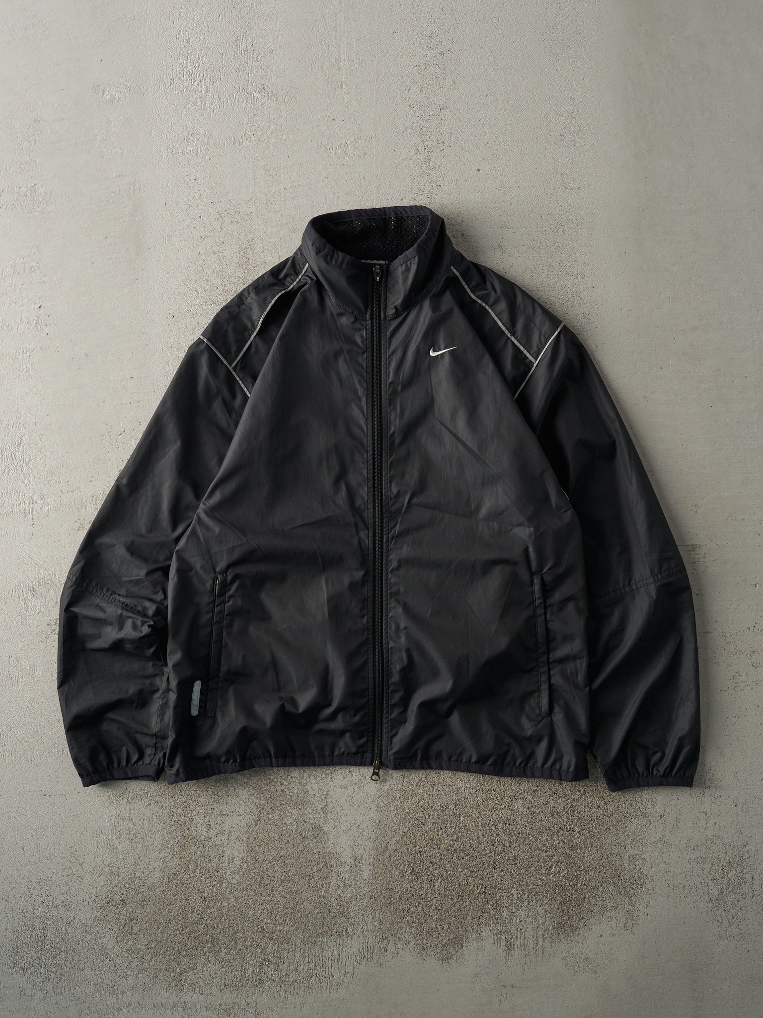 Vintage Y2K Black Nike Clima-Fit Windbreaker Jacket (M)