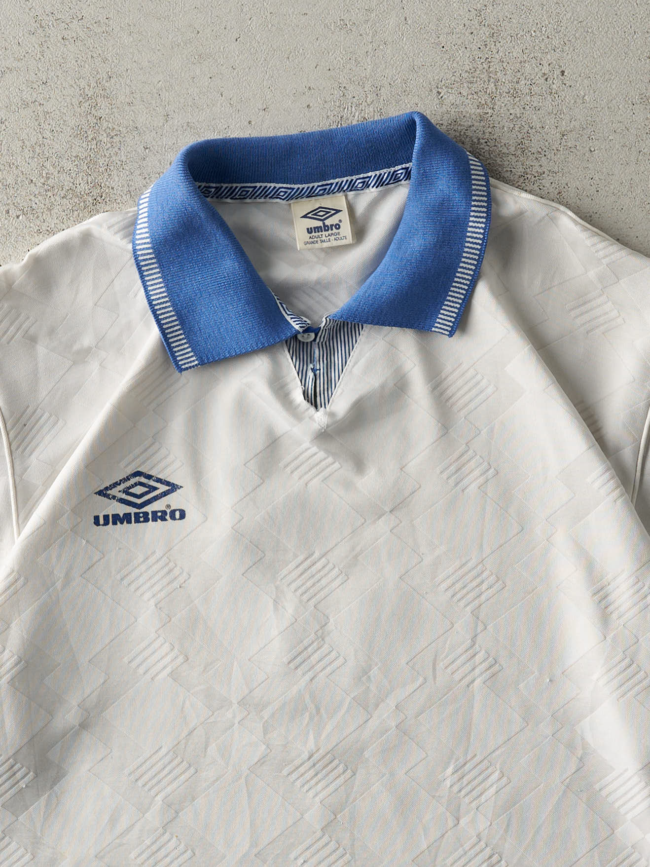 Vintage 90s White Umbro Soccer Jersey (L)