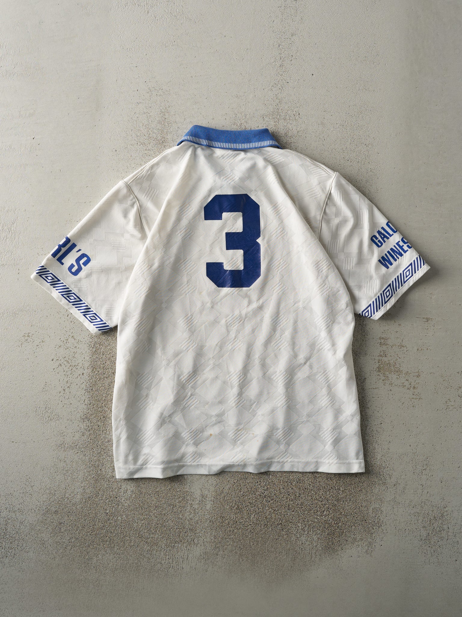 Vintage 90s White Umbro Soccer Jersey (L)