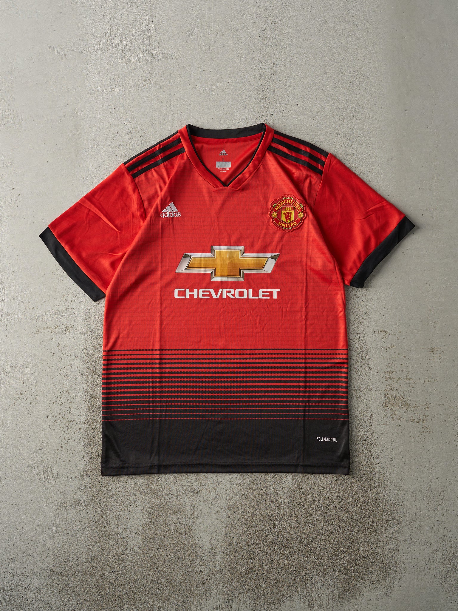 Vintage Y2K Red & Black Manchester United Soccer Jersey (S/M)