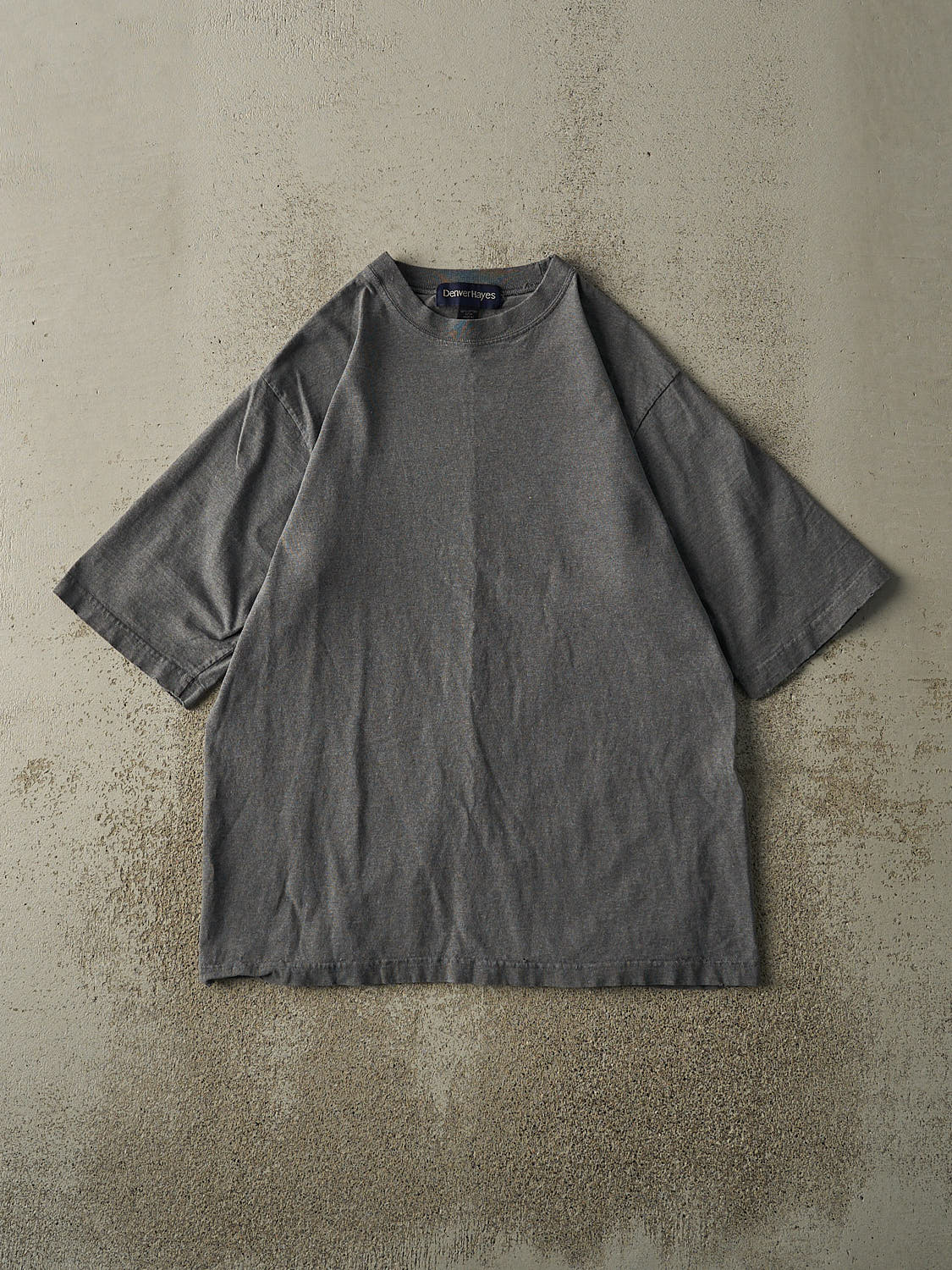 Vintage Y2K Charcoal Grey Denver Hayes Blank Tee (M/L)