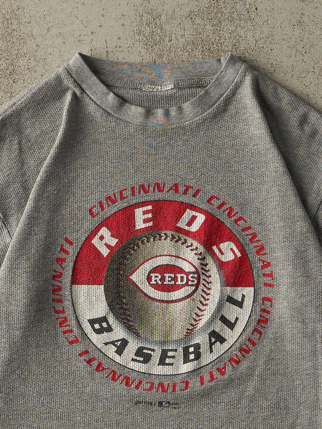 Vintage 00' Grey Cincinnati Reds Thermal Tee (S/M)