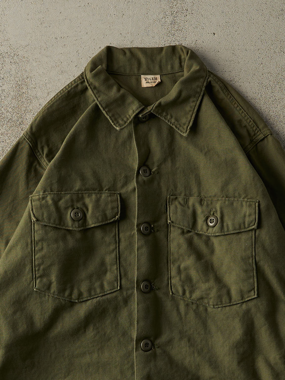 Vintage 80s Army Green Military Button Up Long Sleeve (XL)